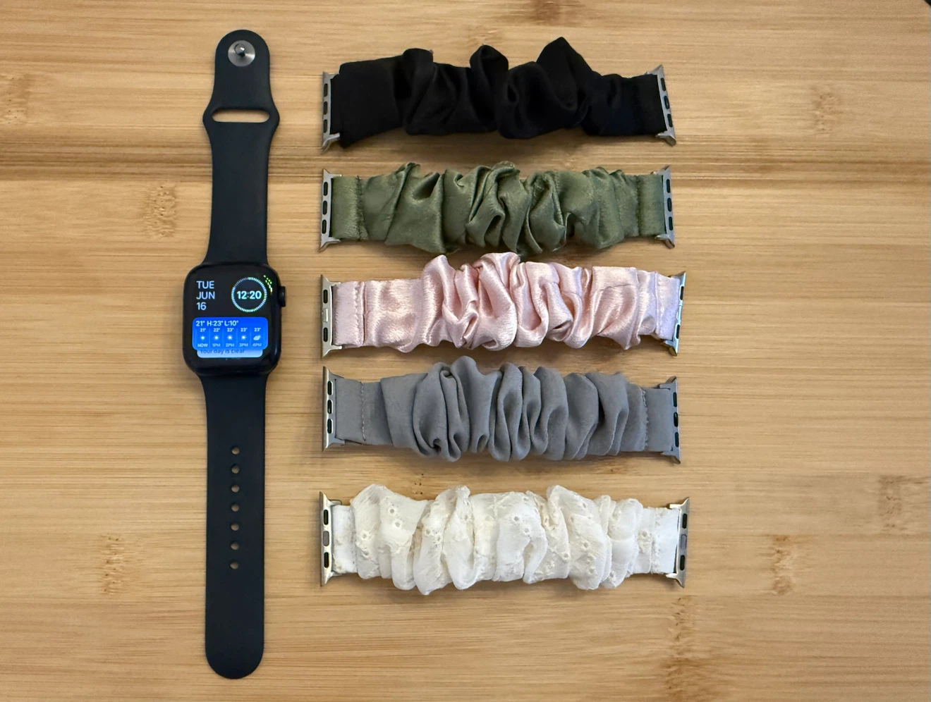 Apple Watch Series 7 – 41mm Aluminum (GPS + Cellular)