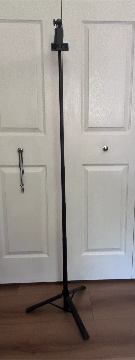 Intelligent Tracking Selfie Stick - photo 2