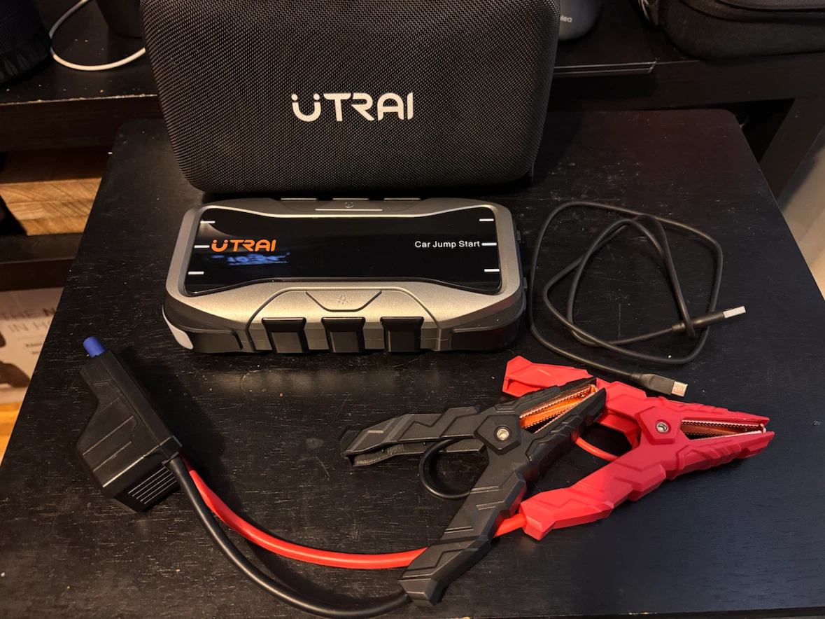 UTRAI Portable Smart Jump Starter JS-10