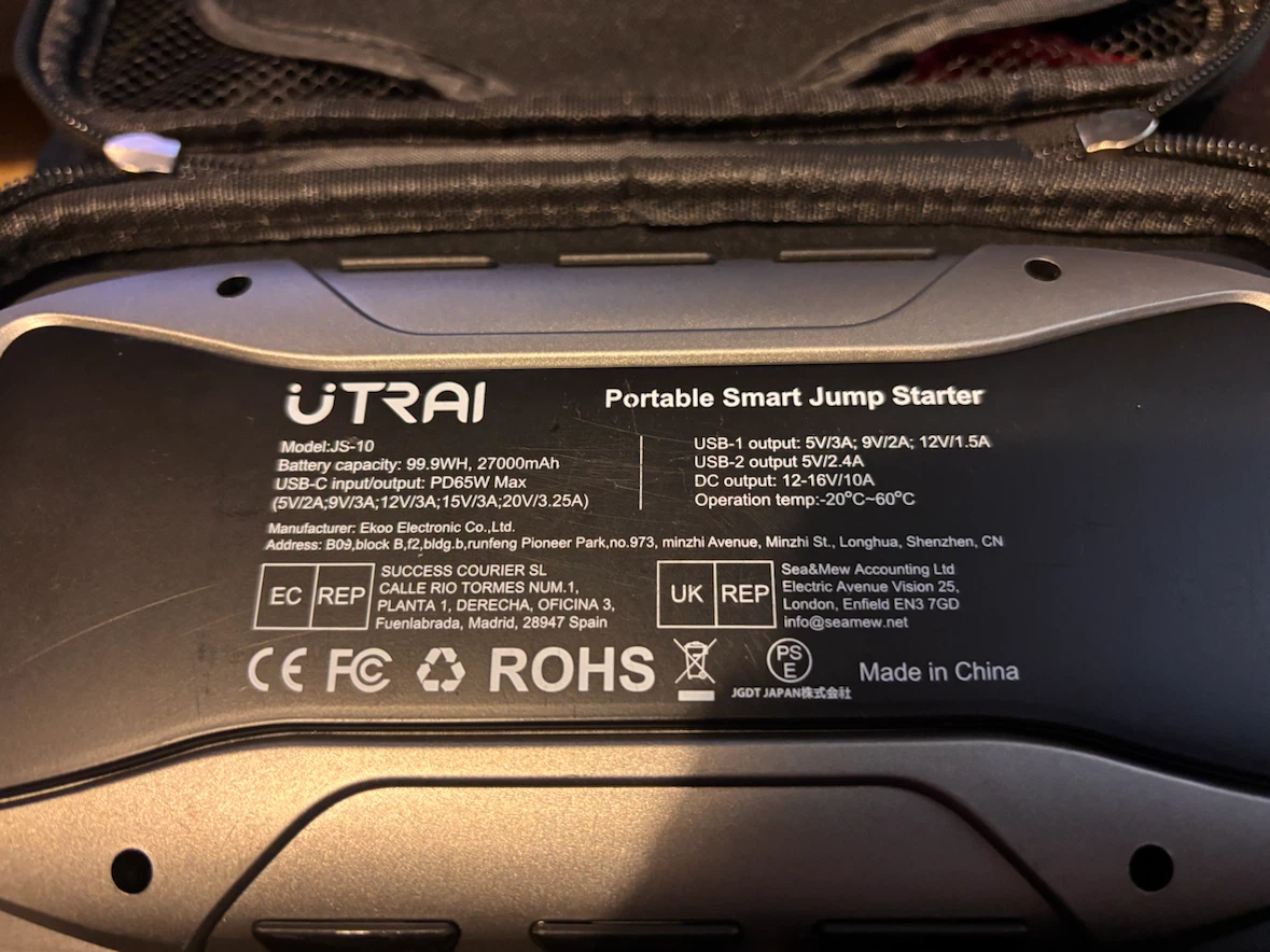 UTRAI Portable Smart Jump Starter JS-10 - photo 3