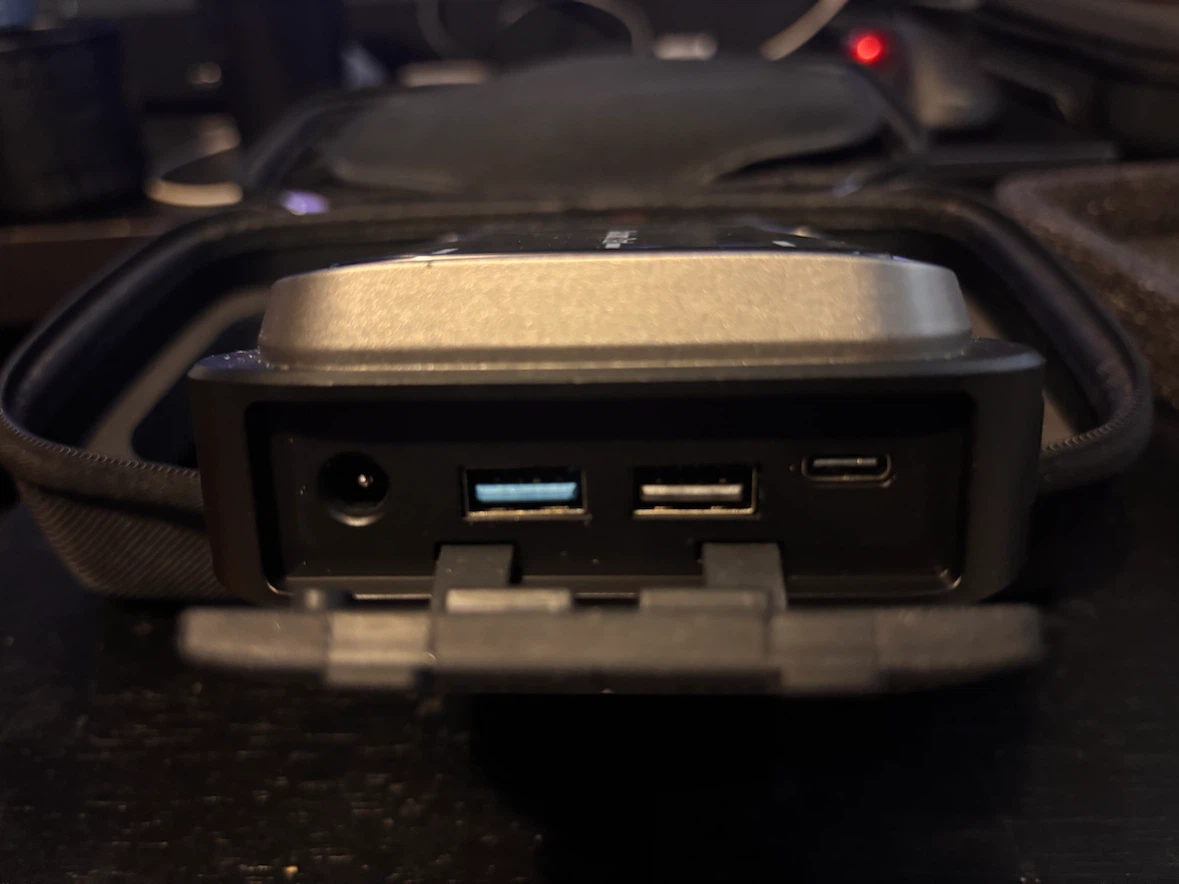 UTRAI Portable Smart Jump Starter JS-10 - photo 4