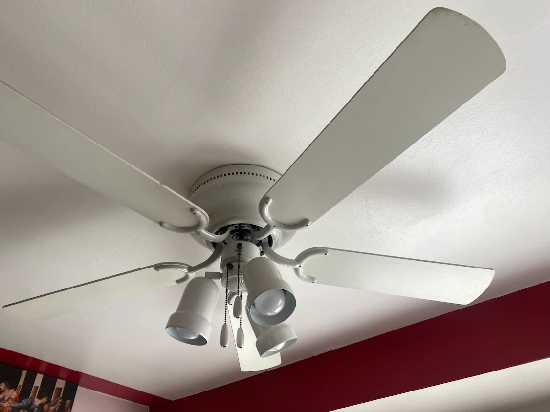 White 5-Blade Ceiling Fan with Lights - photo 3