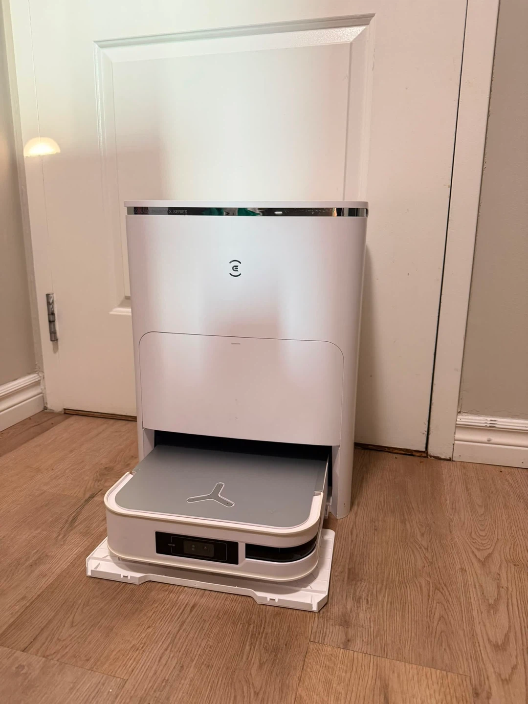 ECOVACS DEEBOT T20 OMNI Robot Vacuum and Mop - photo 2