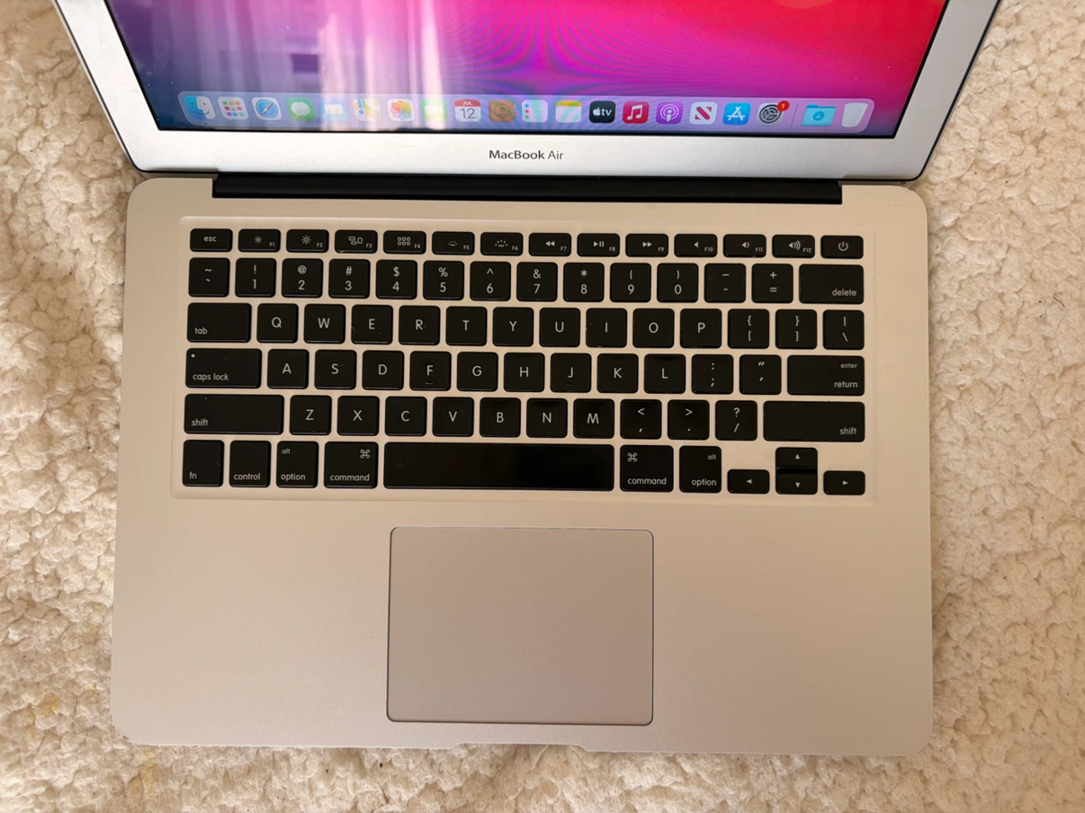 Apple MacBook Air (13-inch, Mid 2017) — i5 / 8GB / 250GB - photo 2