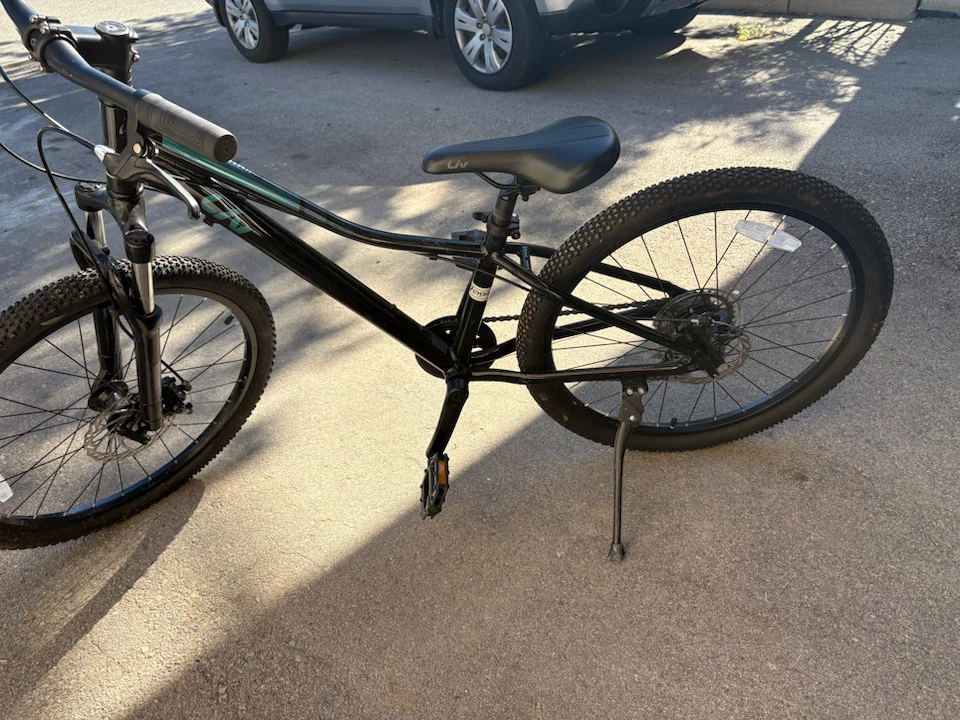 Liv Black Mountain Bike - photo 4