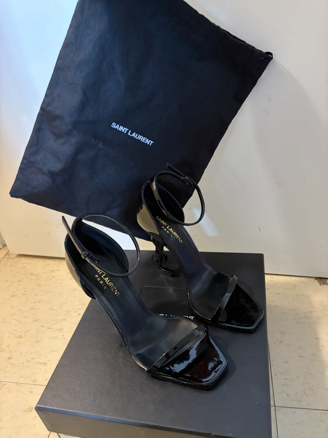 Saint Laurent Opium Sandals in Patent Leather - Black - photo 2