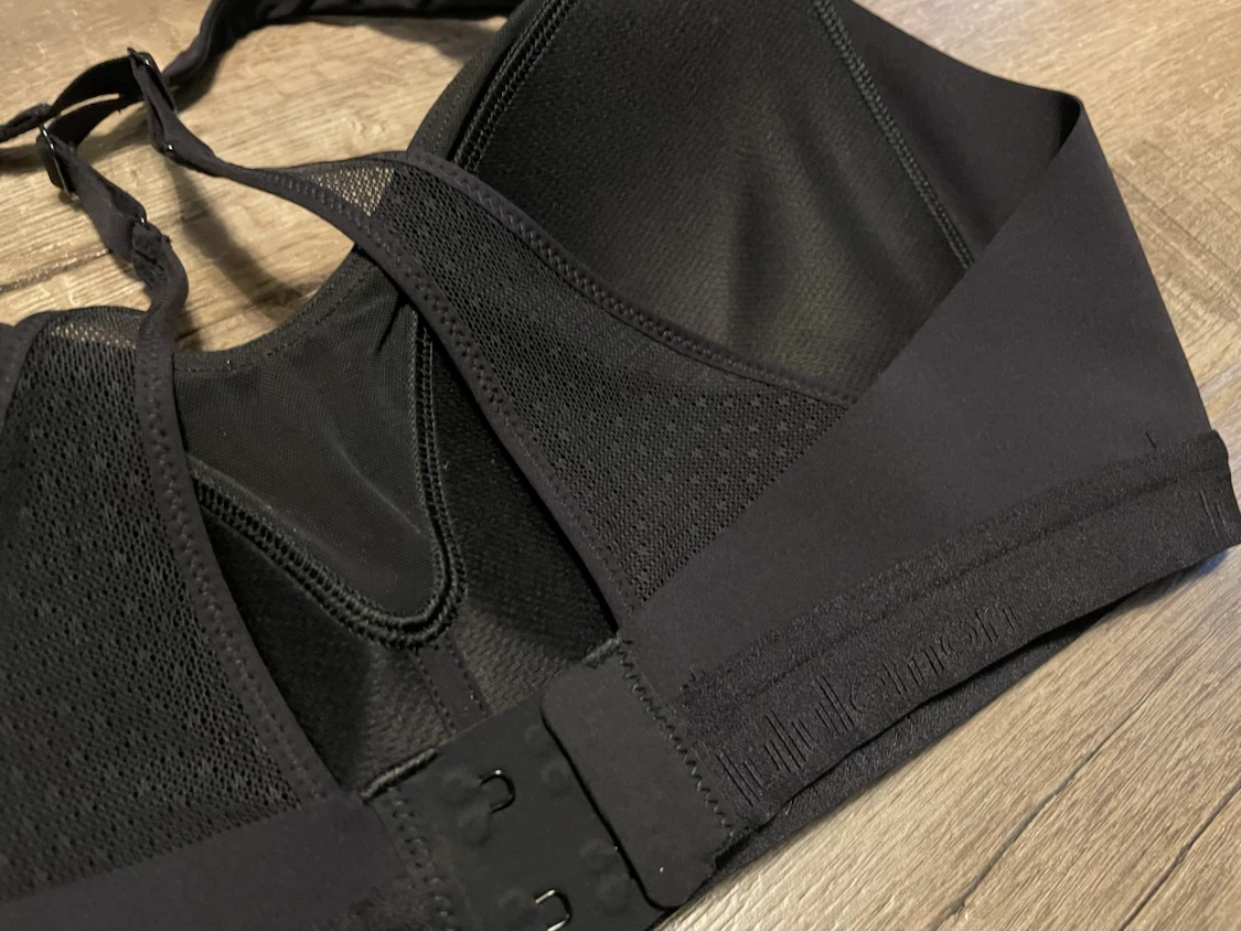 Lululemon Black Sports Bra 34C - photo 4