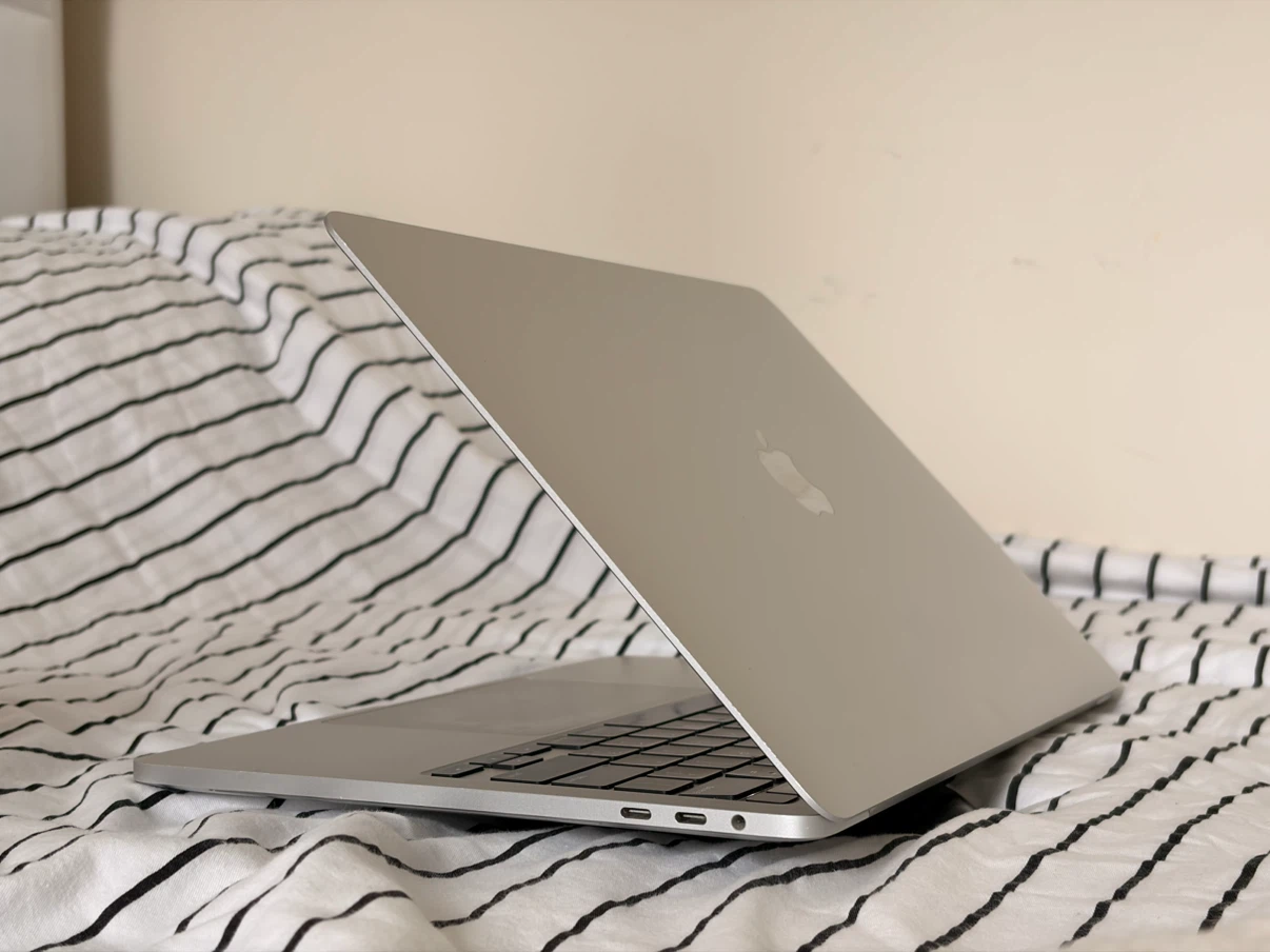 MacBook Pro (Retina, 13-inch, 2020) — 500GB / i5 / 16GB - photo 4