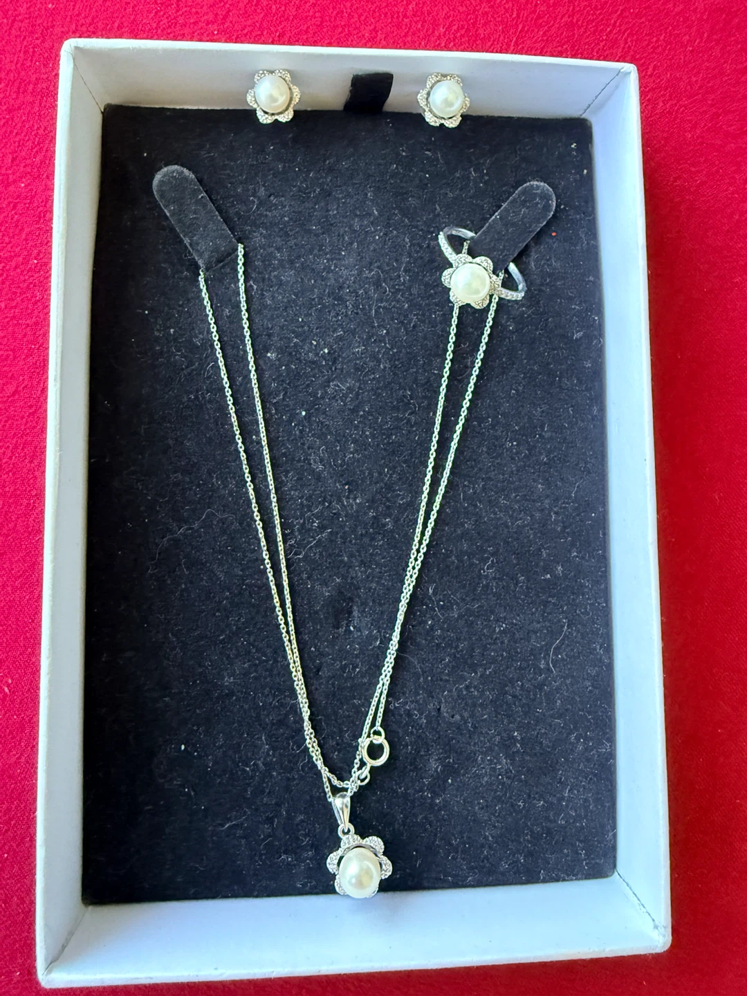 Pearl Flower Jewellery Set - Necklace, Ring, Earrings