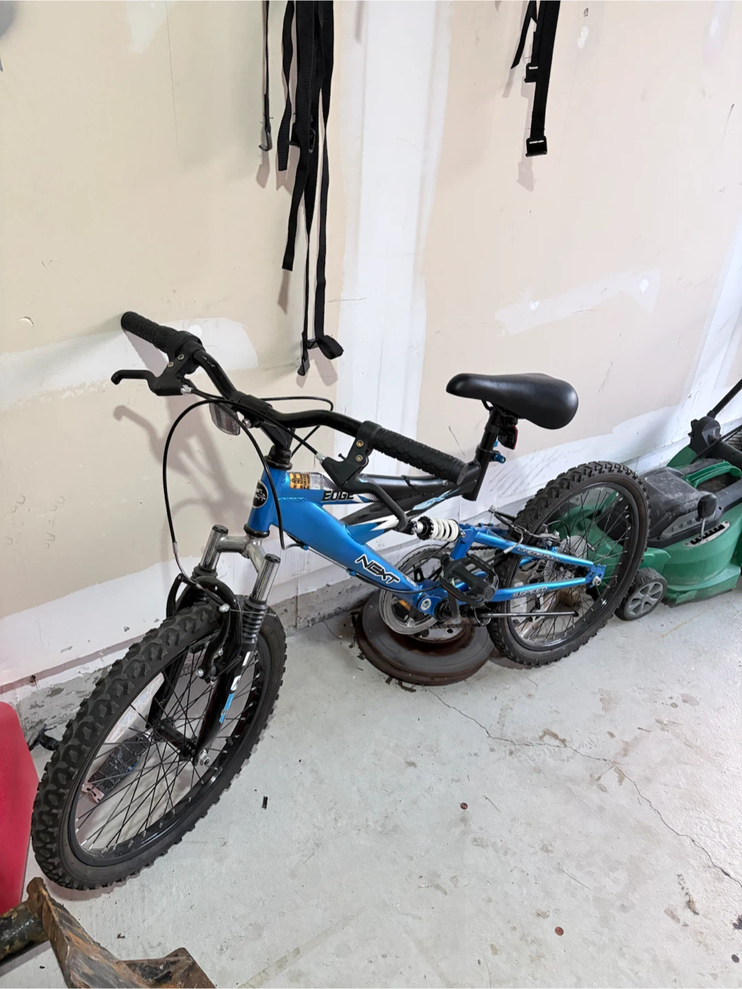 Blue NEXT Kids Bike