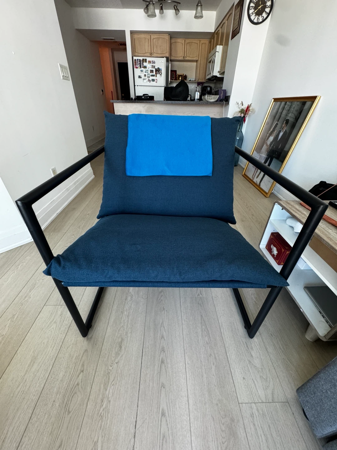 Modern Armchair with Blue Cushion - photo 2