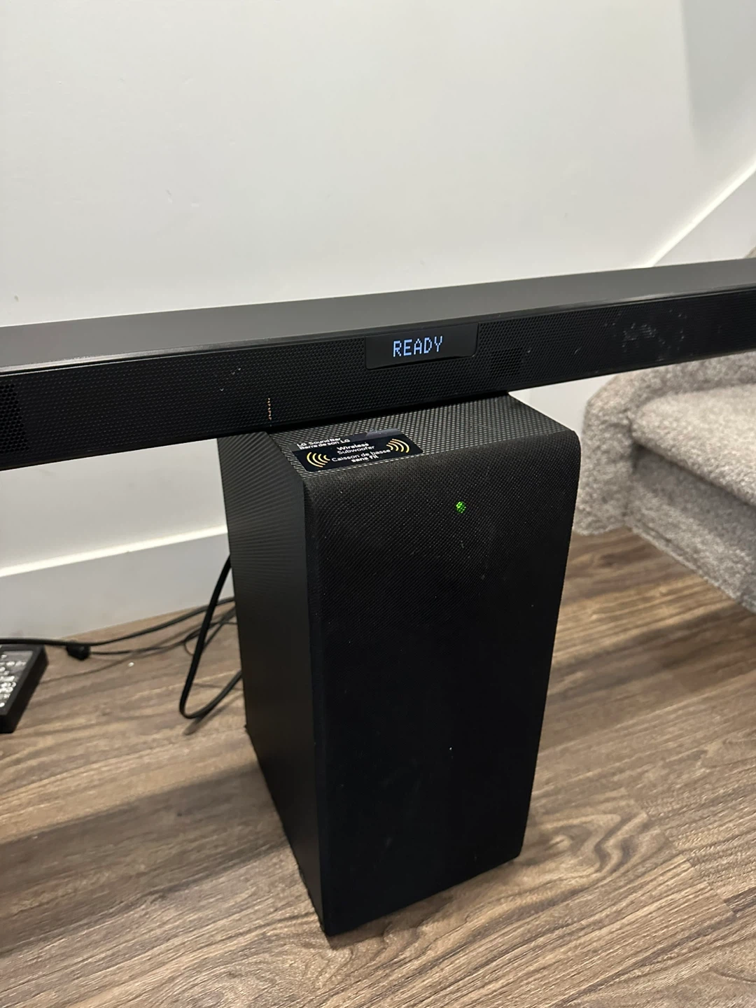 LG Sound Bar with Wireless Subwoofer (HW-T40M/ZC) – Great Sound! - photo 2