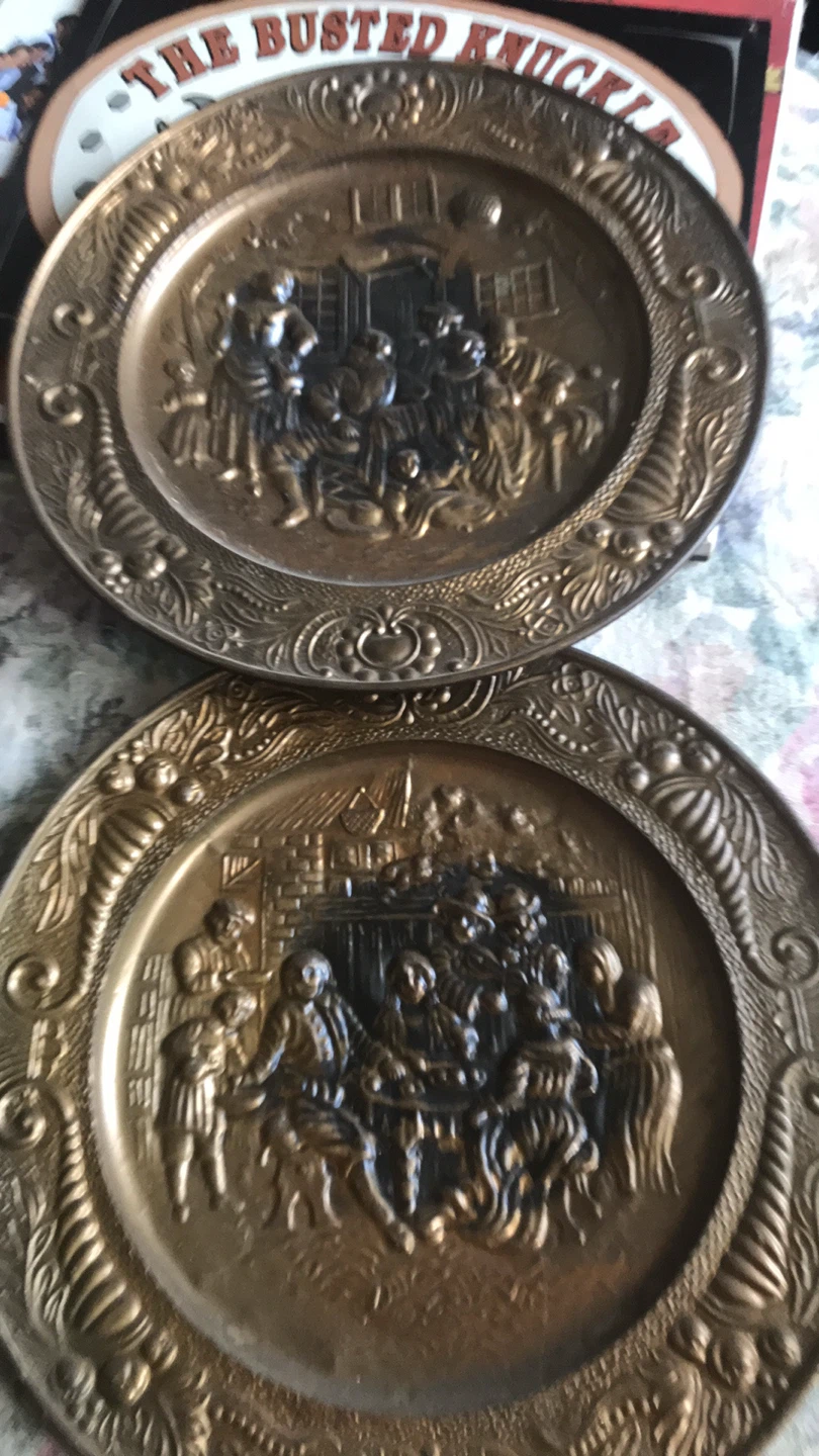 Vintage Decorative Brass Plates Set
