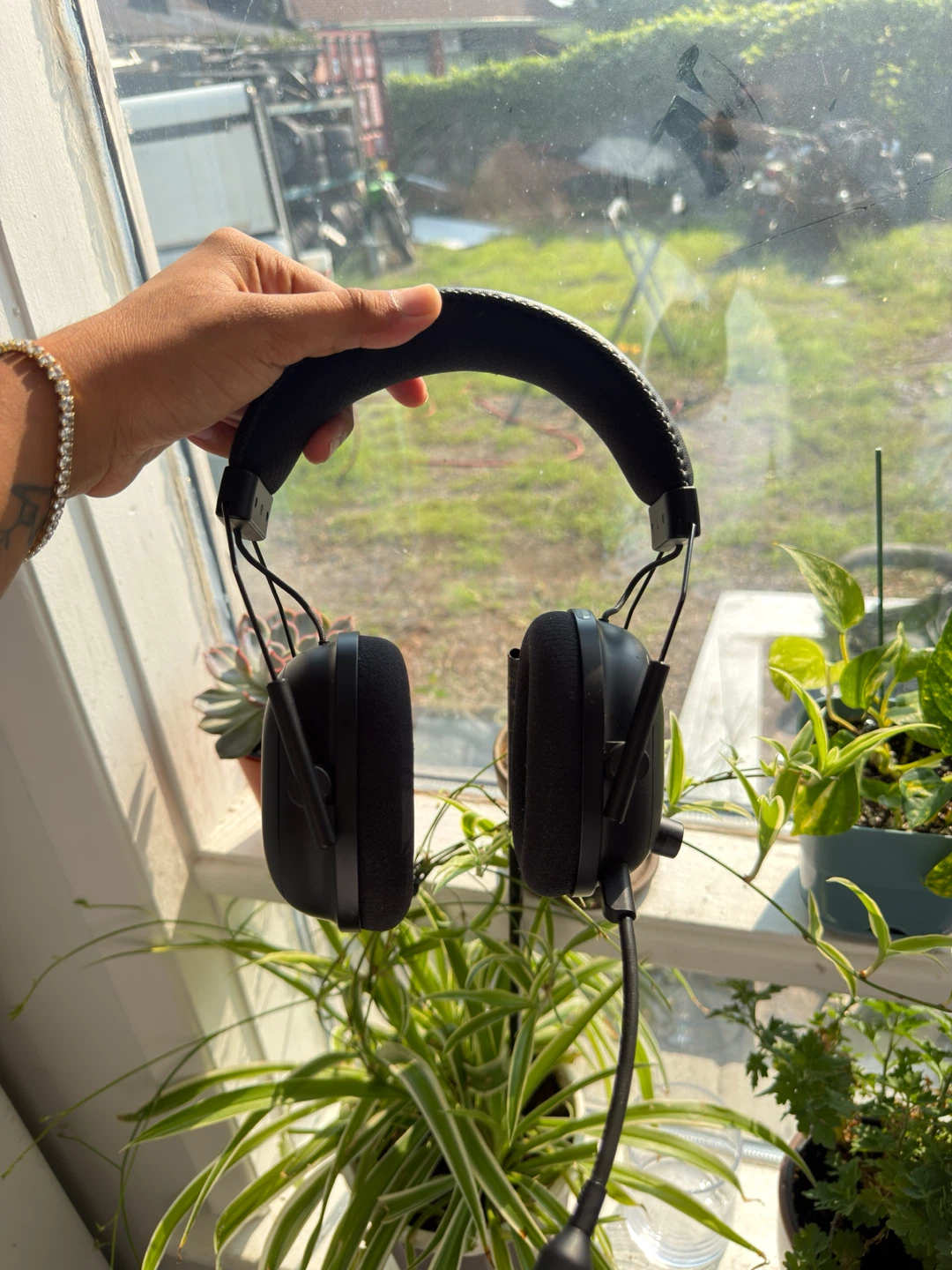 Razer BlackShark v2 Pro Wireless Headphone - photo 4