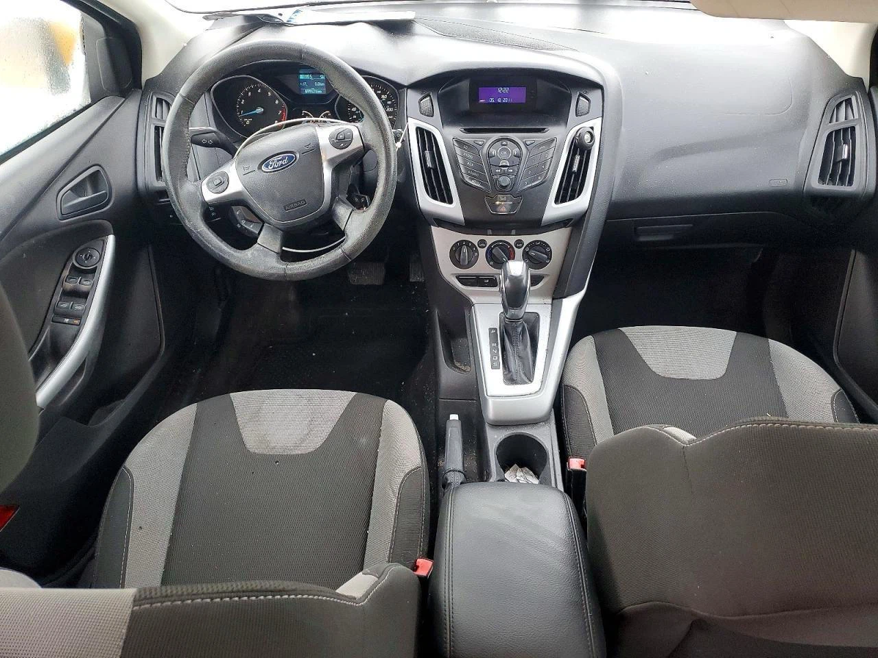 2012 Ford Focus SE Hatchback - photo 4