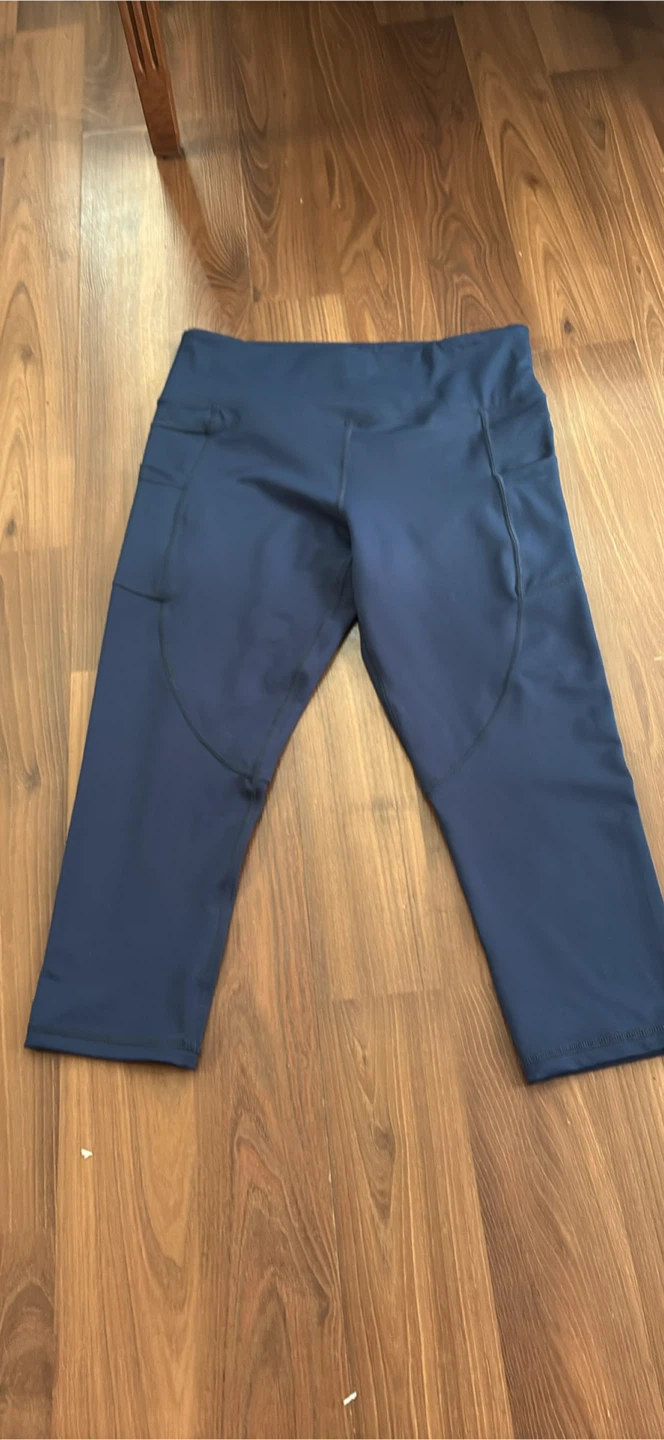 Zyia Active Navy Blue Capris