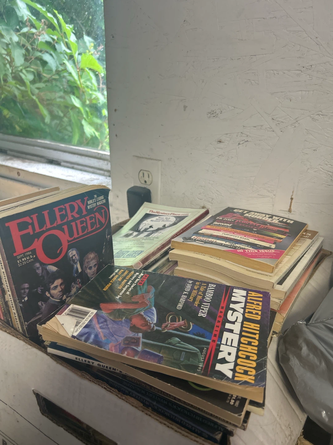 Ellery Queen, Alfred Hitchcock Mystery Magazine Lot