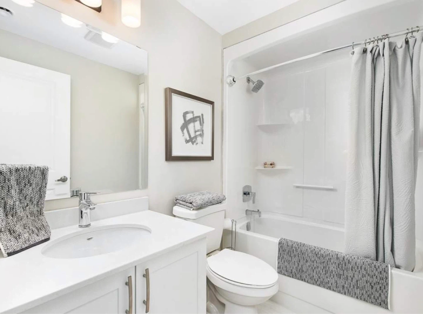 1 Bed 1 Bath apartment for rent. - photo 4