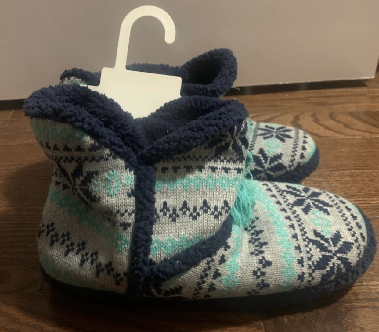 Cozy Knit Slippers - Size 9