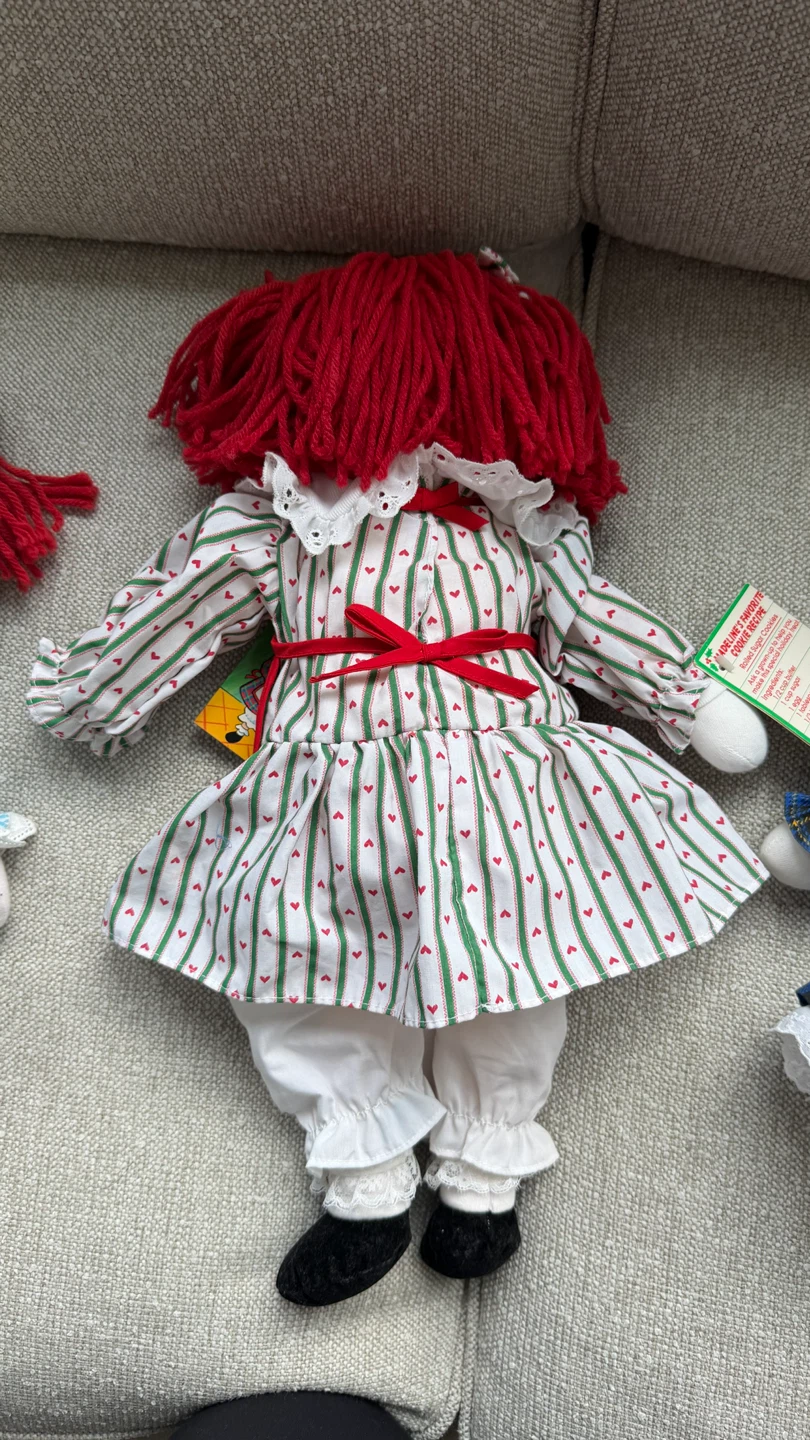 Madeline "Sweets 'n Hearts" Doll with Cookie Cutters - photo 3