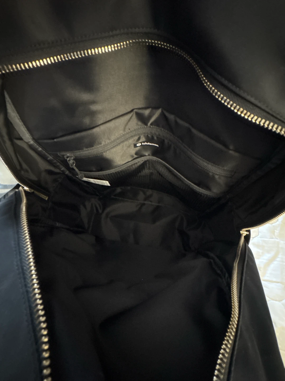 Lululemon Black Backpack brand new! - photo 2
