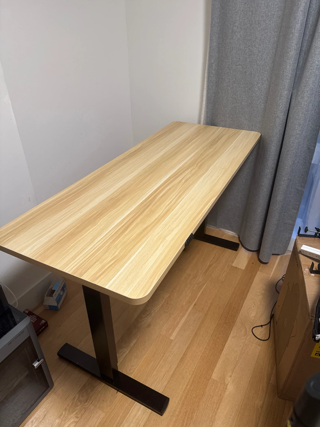 VIVO Electric Height Adjustable Standing Desk