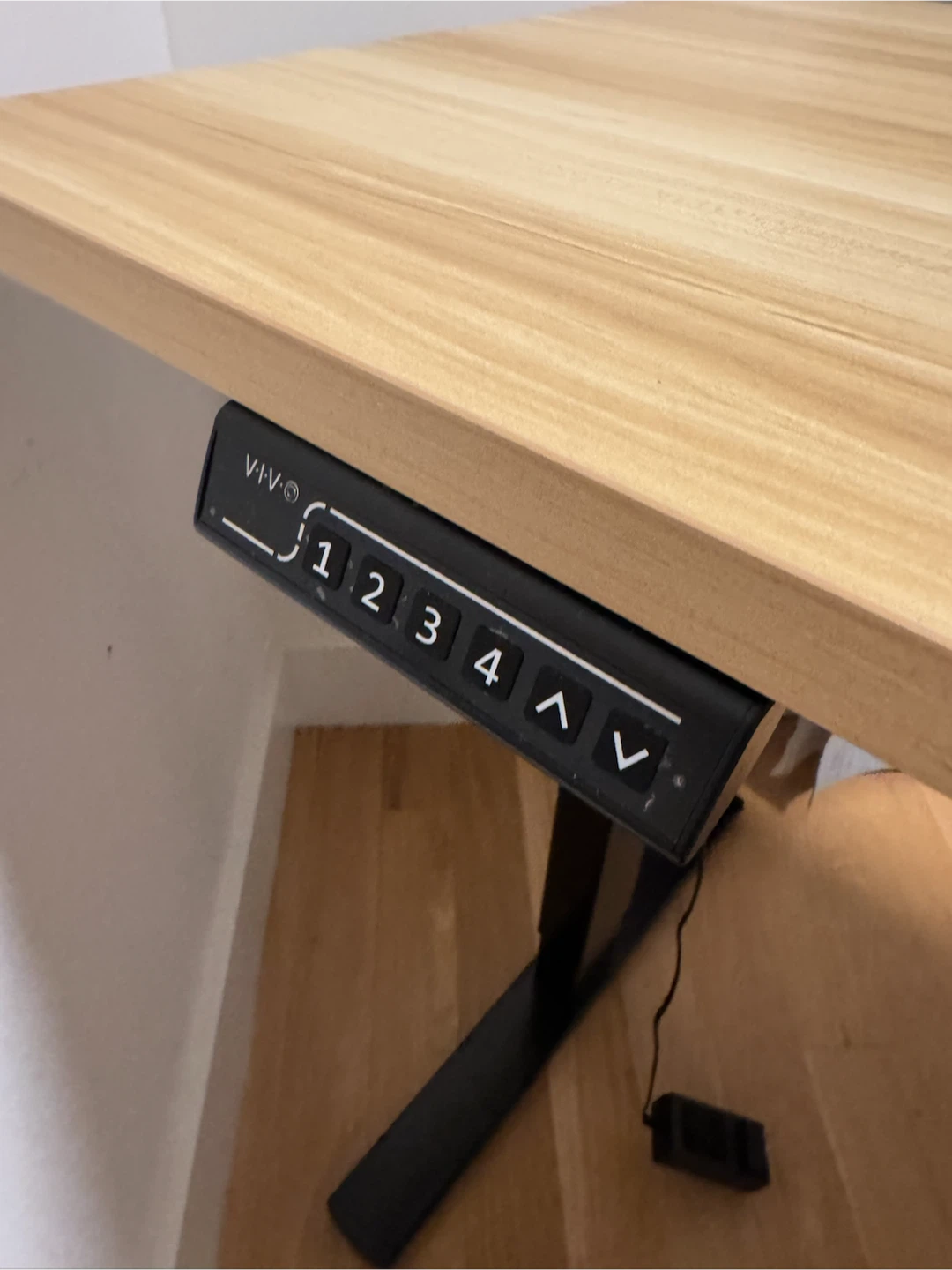 VIVO Electric Height Adjustable Standing Desk - photo 3