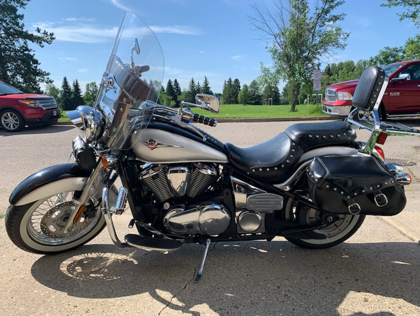 2007 Kawasaki Vulcan 900 Touring - photo 2