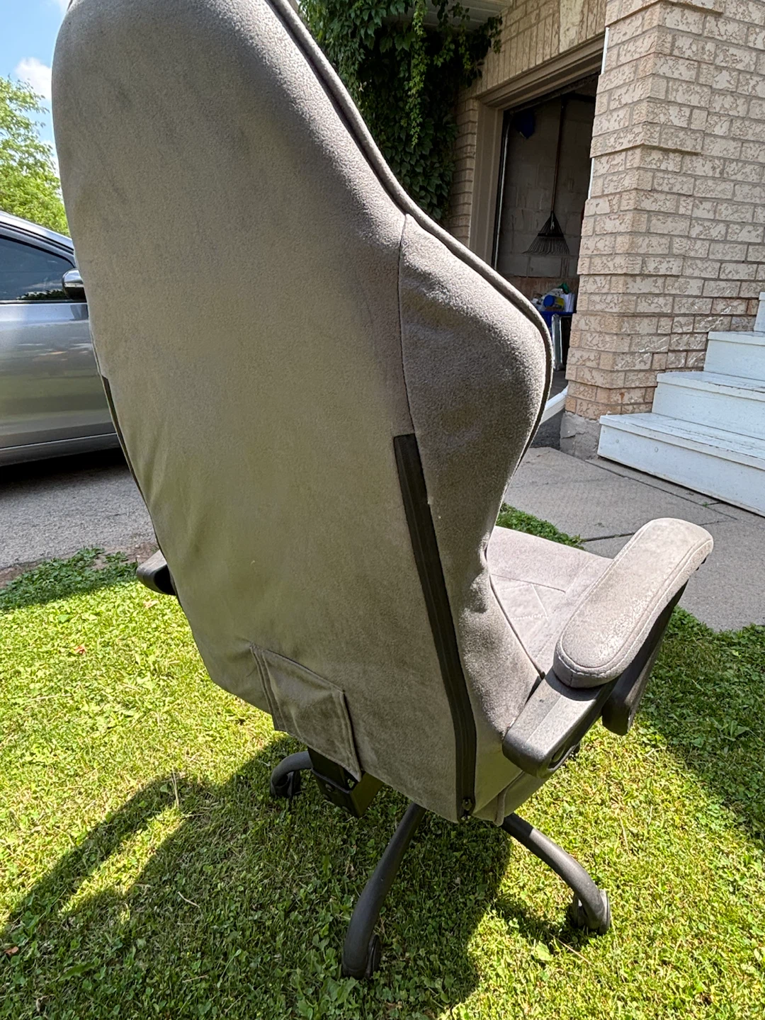 Grey Gaming Chair with Footrest and Lumbar Pillow - photo 4