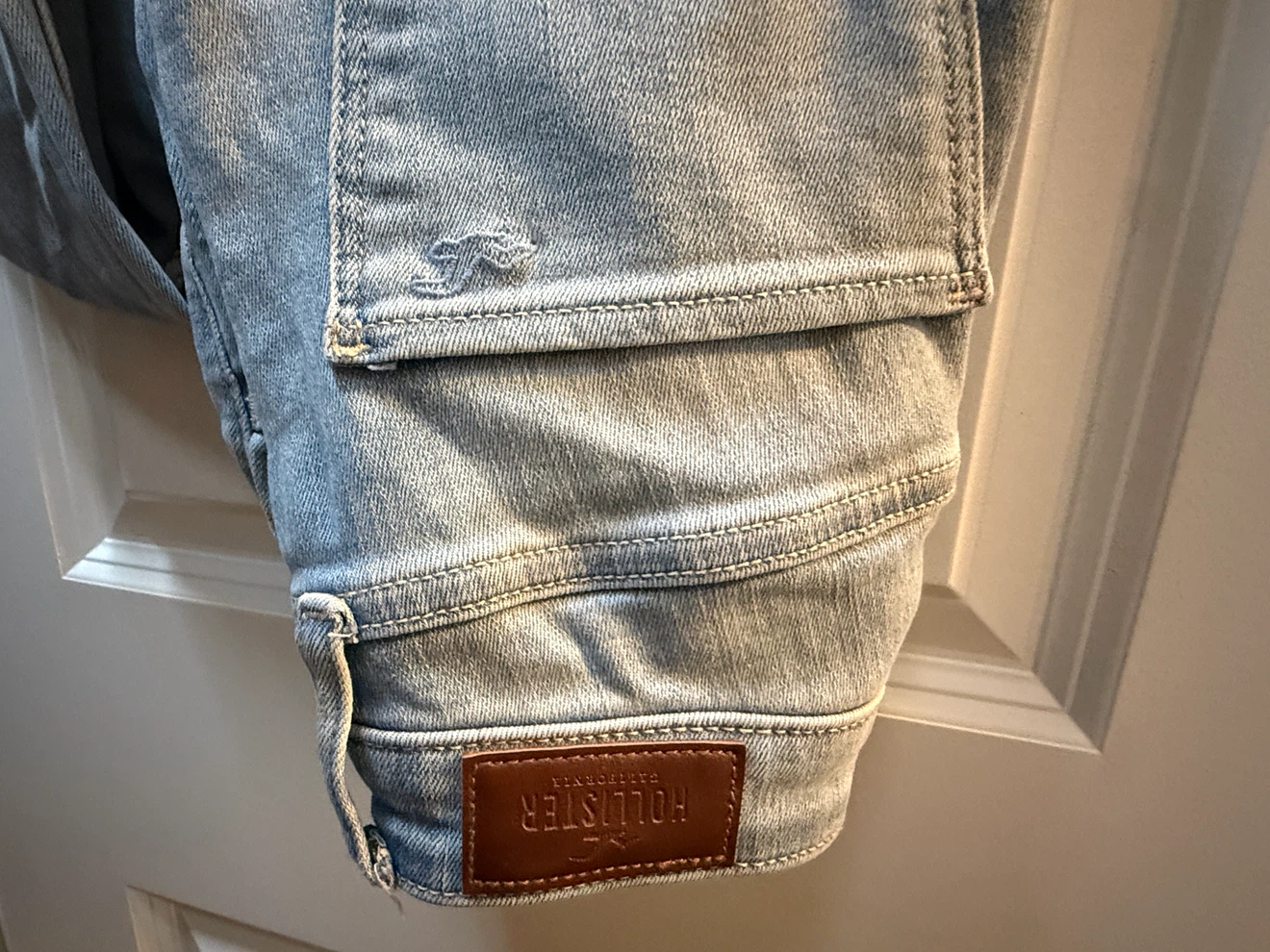Hollister tops and jeans - photo 4