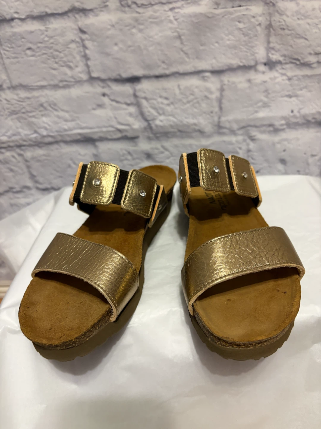 NAOT Gold Metallic Sandals Size 36 (5-5.5 US) - photo 3