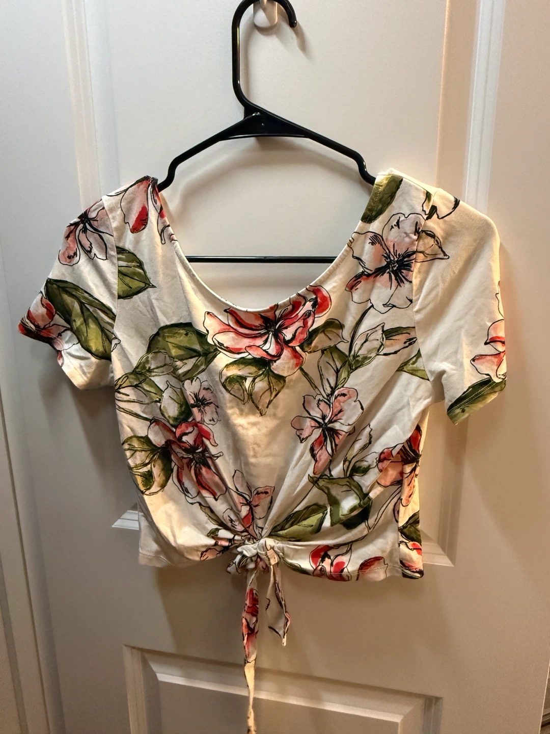 Women crop top bundles (some with tag) - photo 2