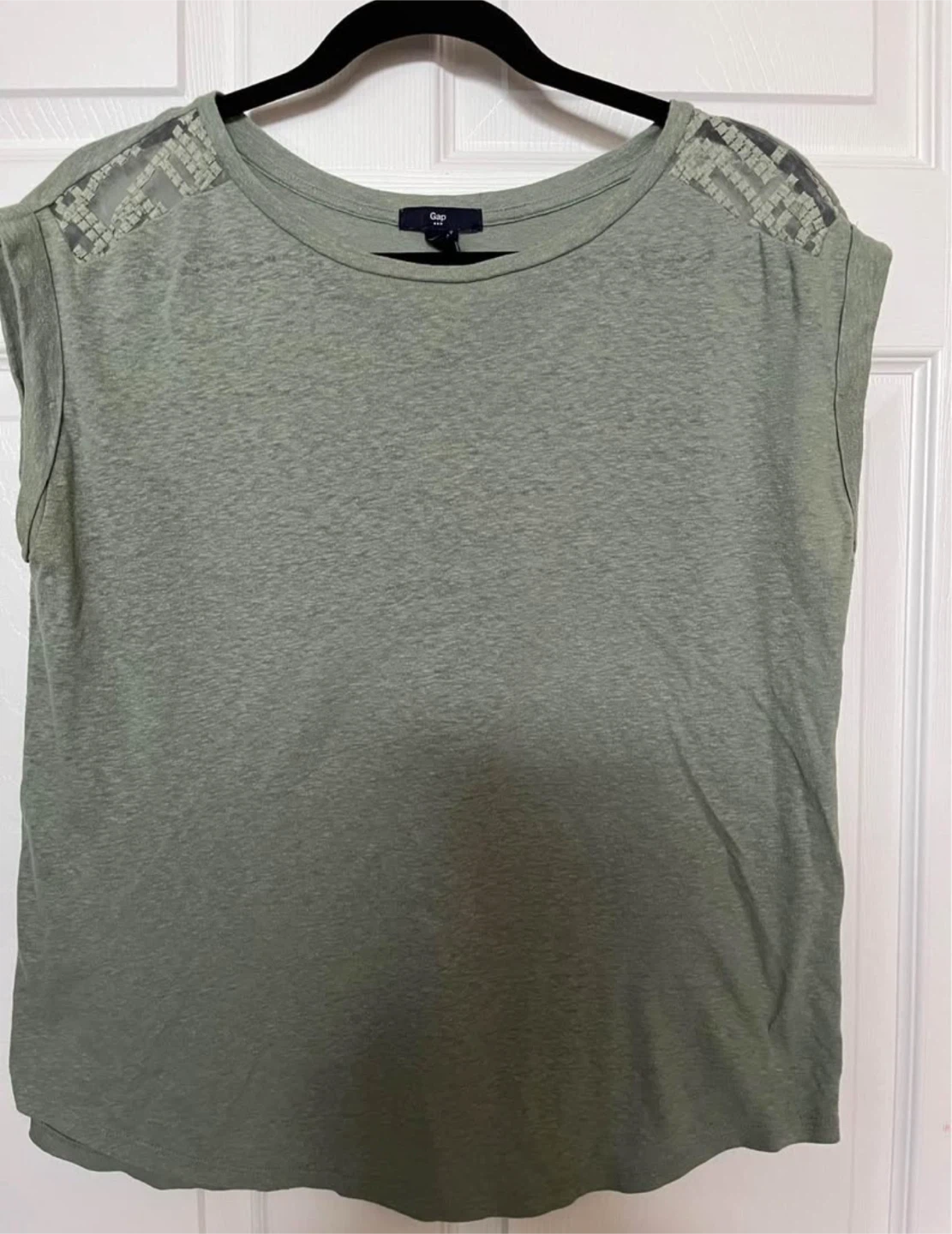 Gap Women's Green T-Shirt - Size Medium