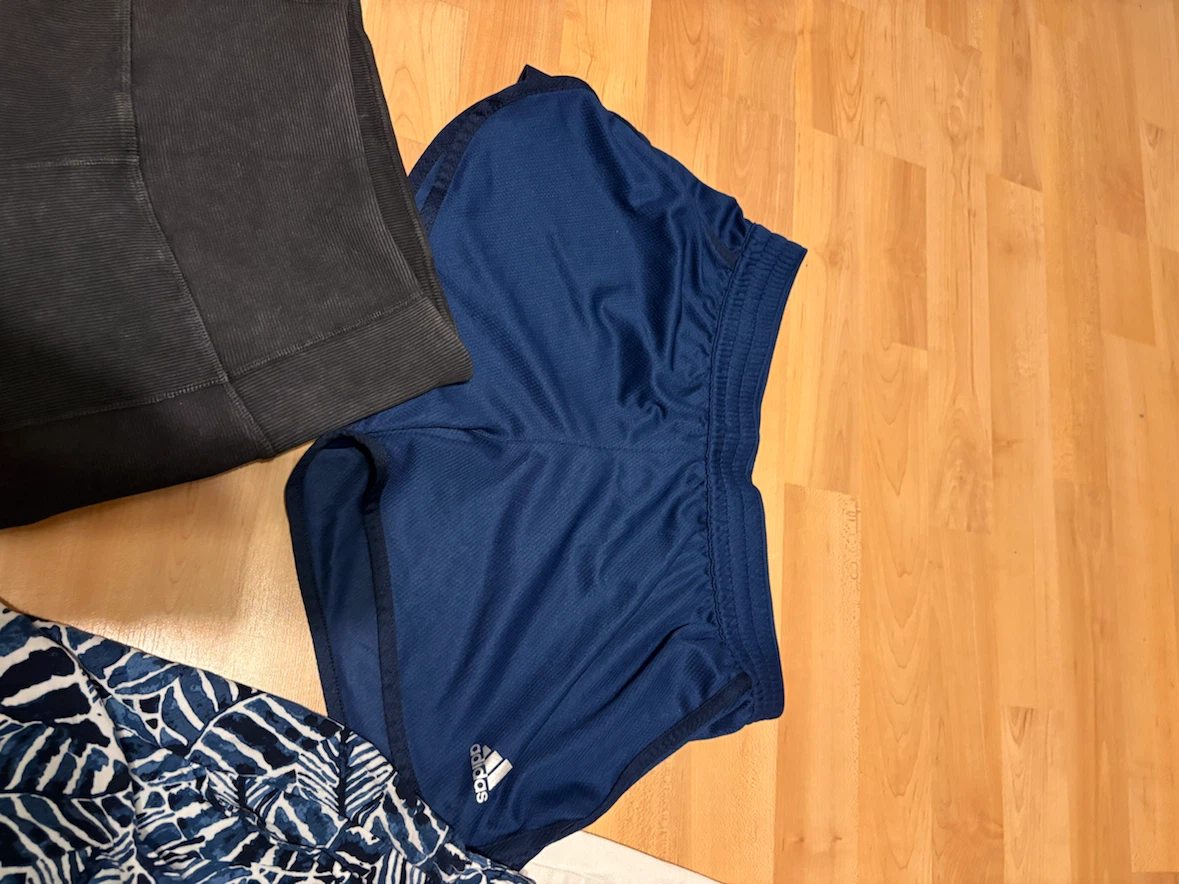 Assorted Women's Shorts Bundle Small - photo 5