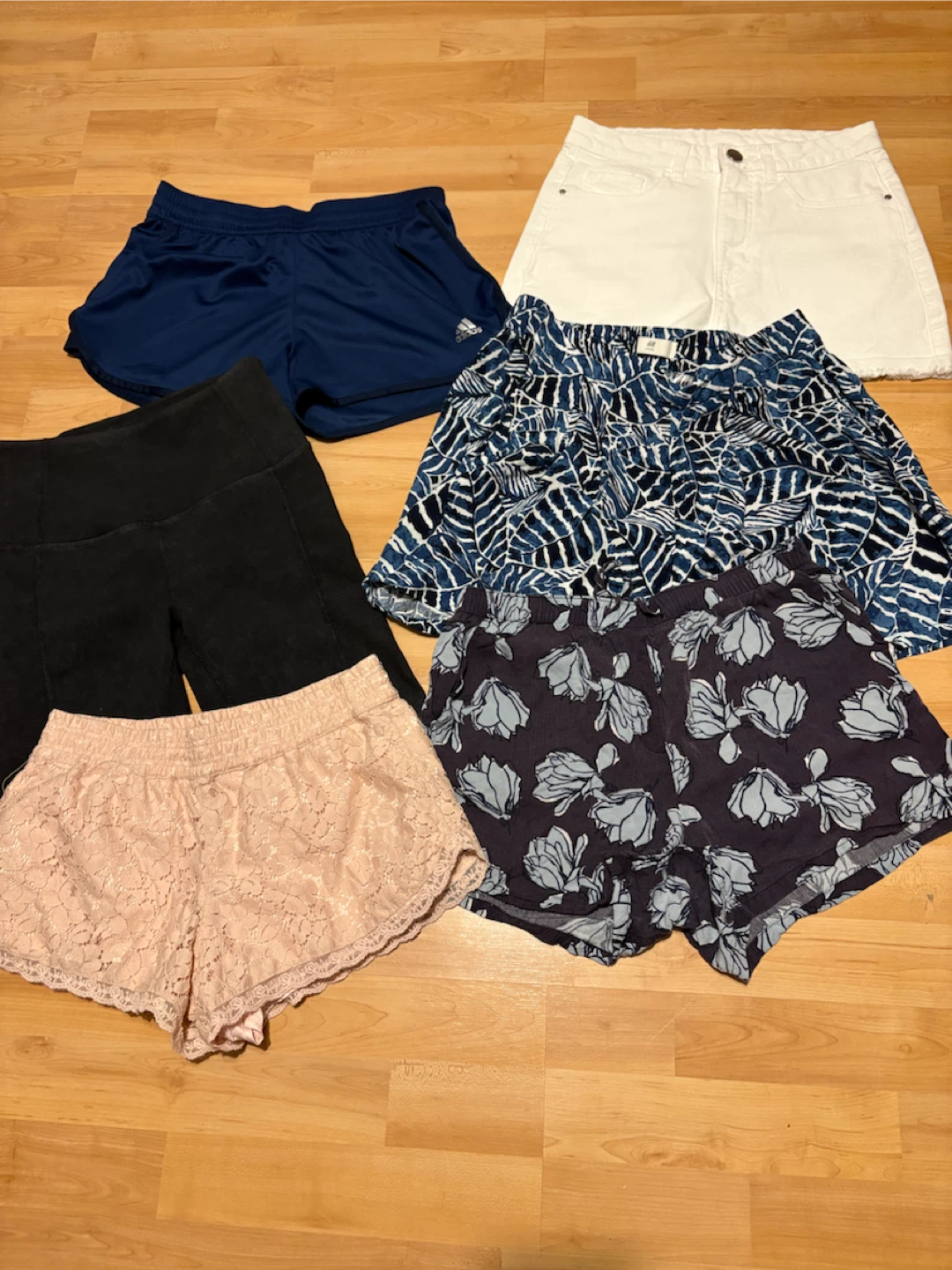 Assorted Women's Shorts Bundle Small