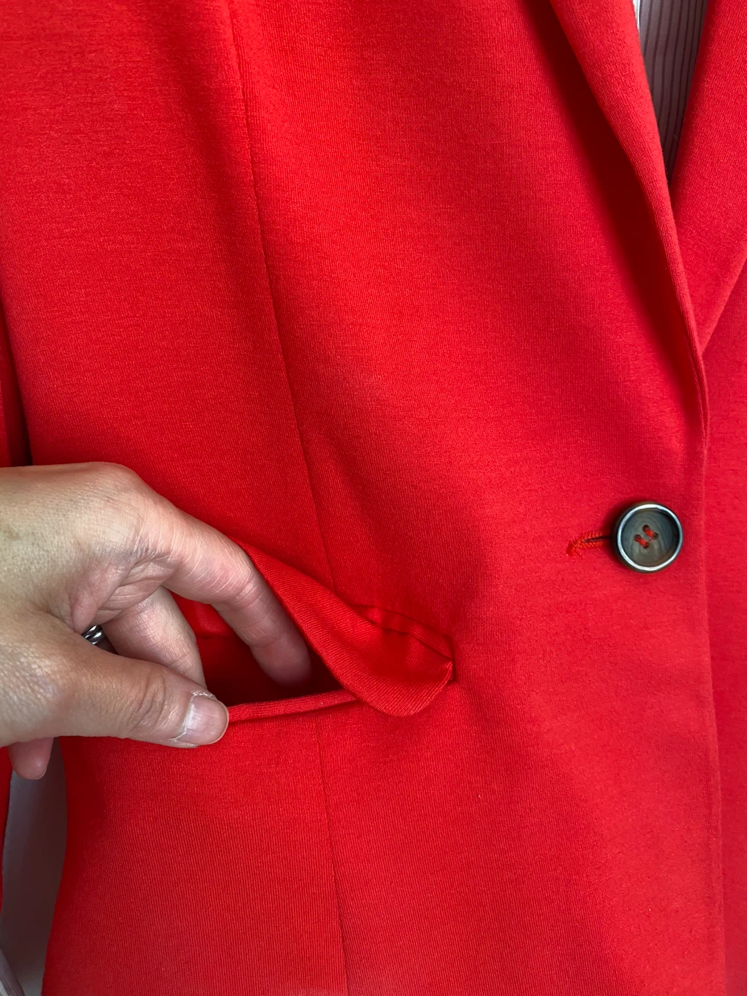 H&M Red Blazer Size CA 6 - photo 2