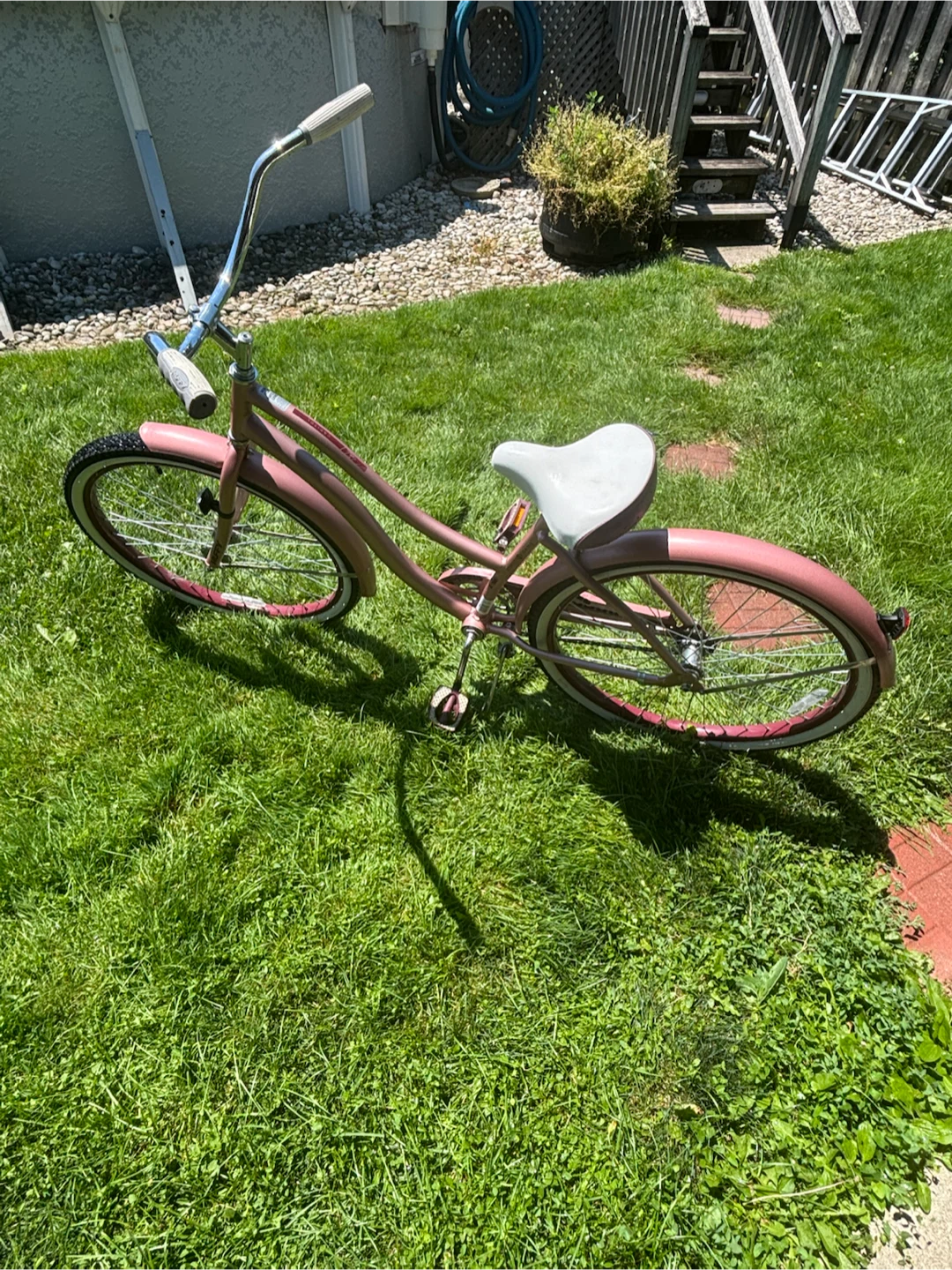 Huffy Capitol Cruiser Bike - Pink - photo 5