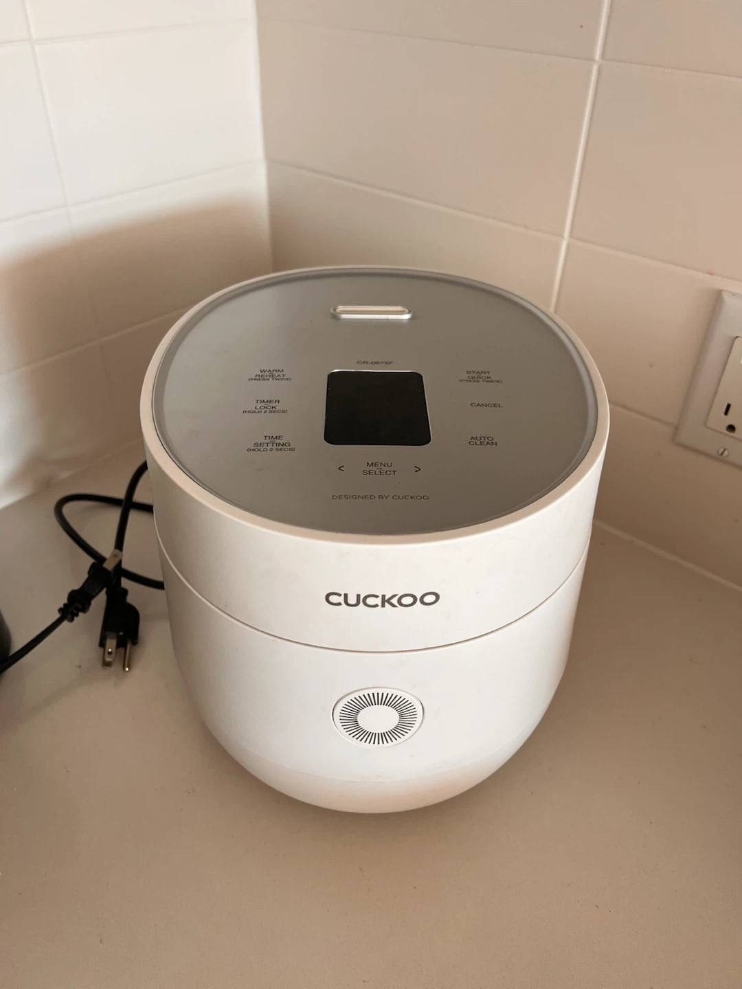 CUCKOO CR-0675F Rice Cooker