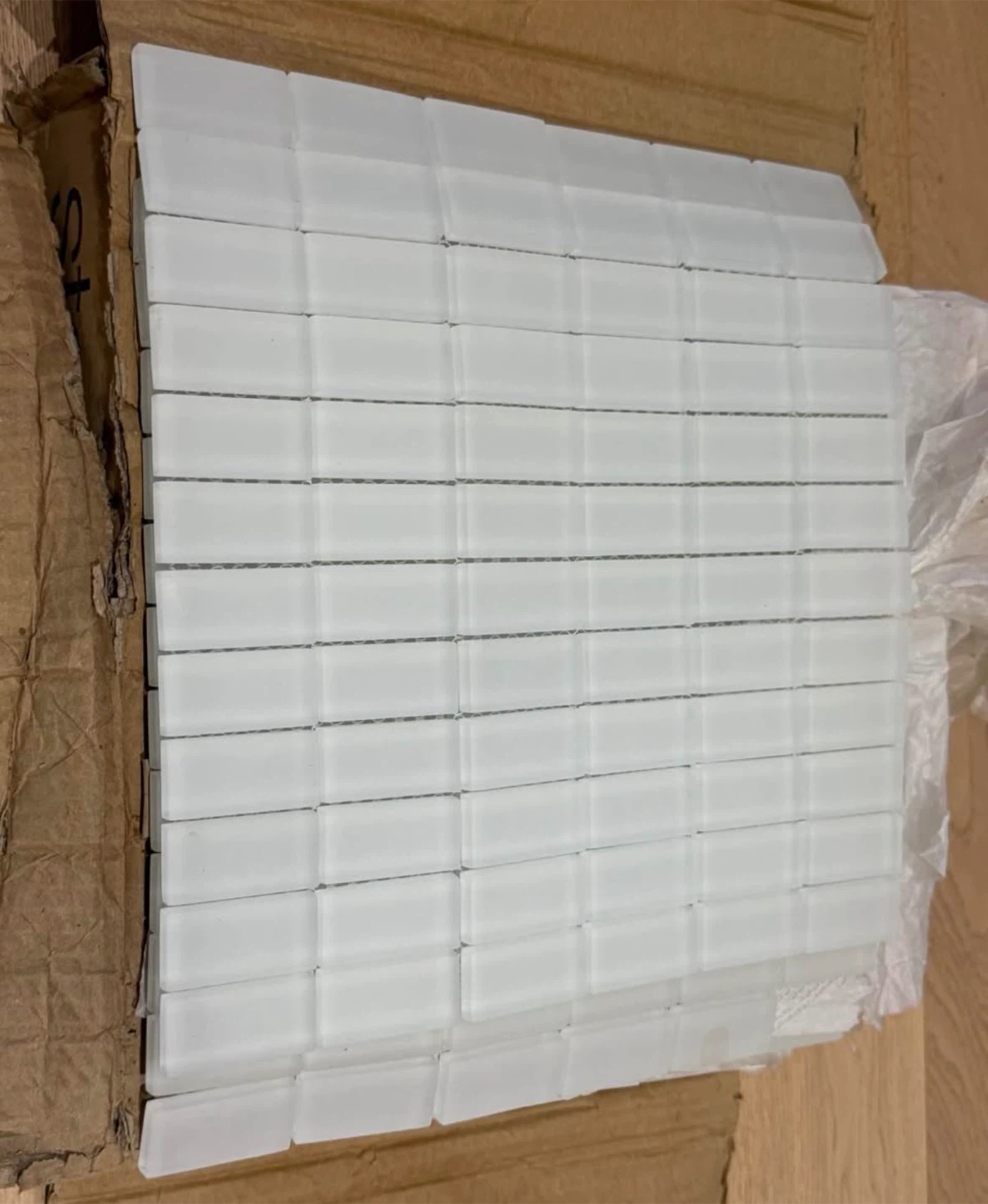 Stone Tile Frogetto Vet. Bianco Plus Mosaic Tiles