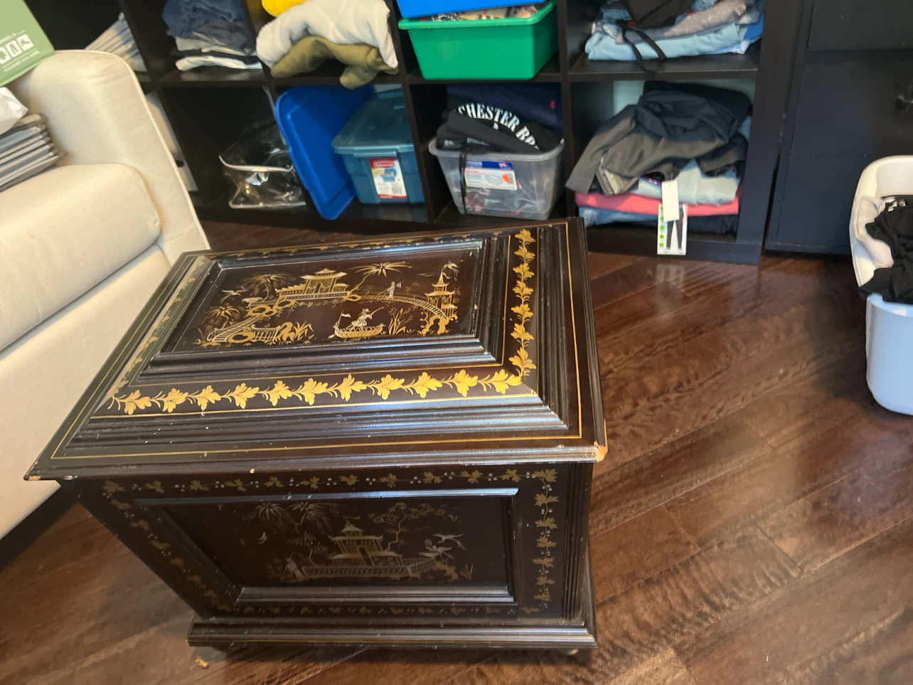 Vintage Decorative Storage Chest - photo 4