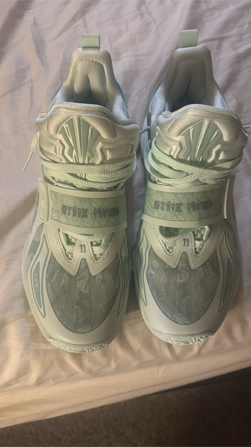 Anta Basketball Shoes Size 11 - photo 2