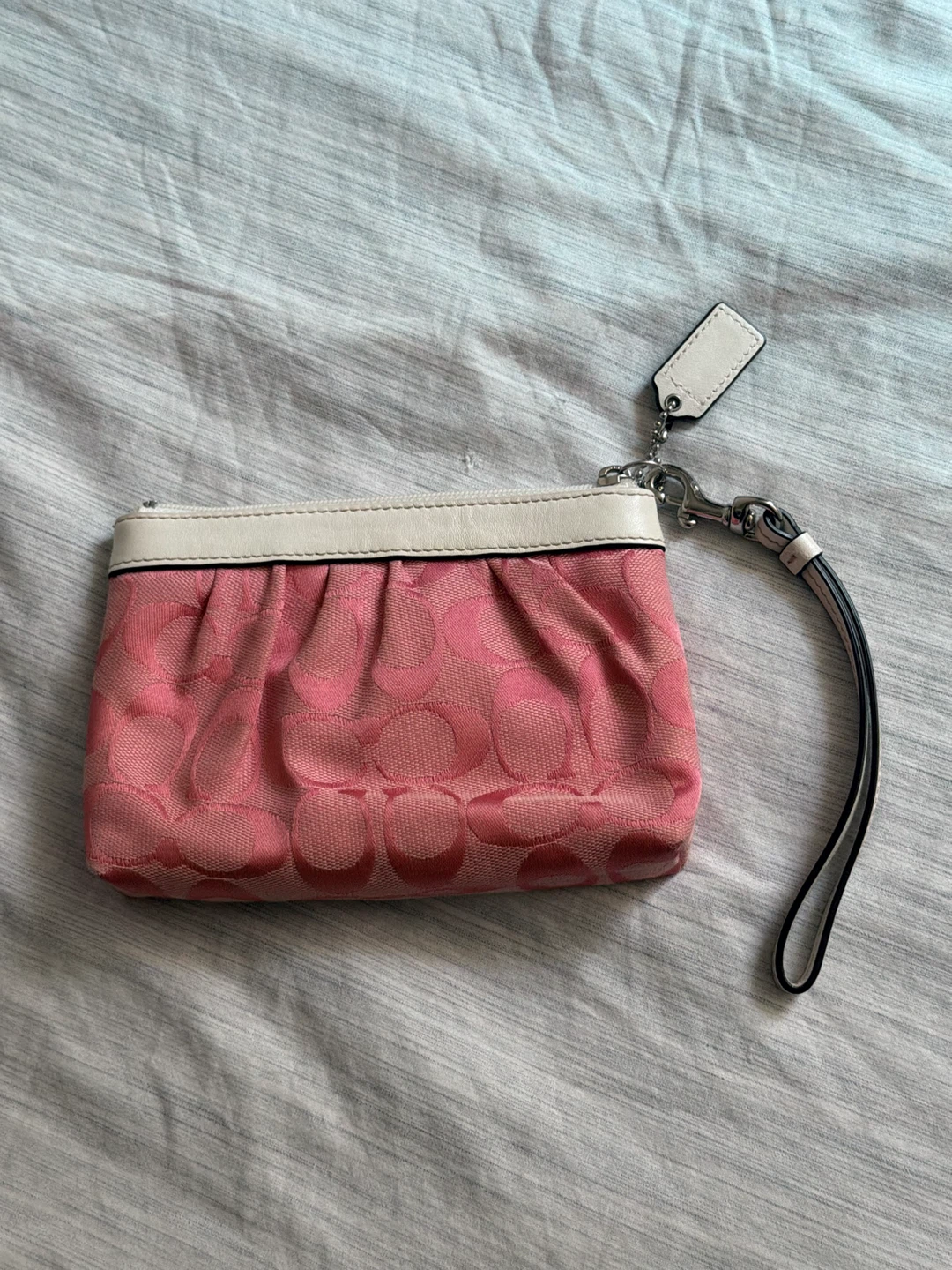 Coach Pink Signature Wristlet Vintage - photo 3