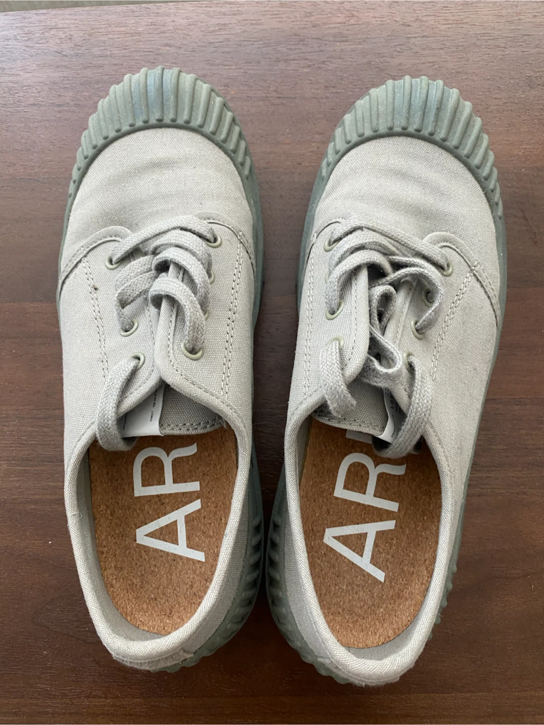 ARKET Copenhagen Canvas Sneakers – Grey/Olive (EU 43 / UK 9) - photo 5