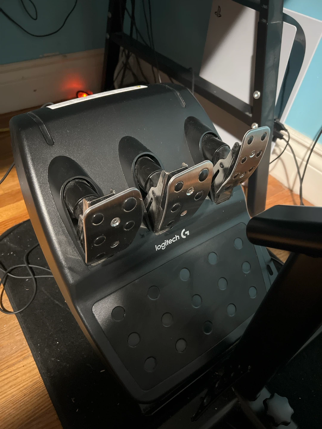 Logitech G29 combo + Racing Chair & Stand - photo 3