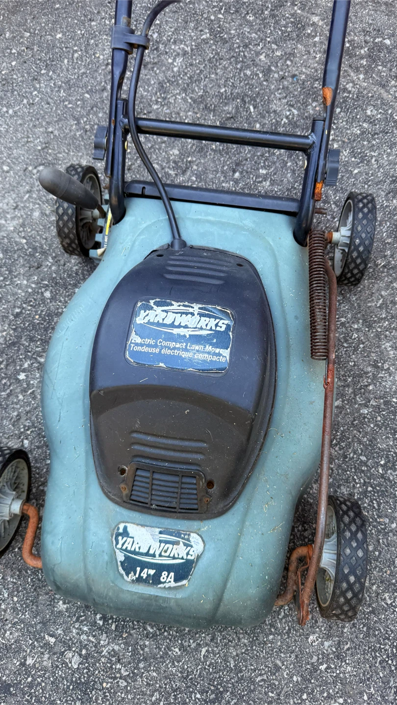 Yardworks 14" Electric Compact Lawn Mower
