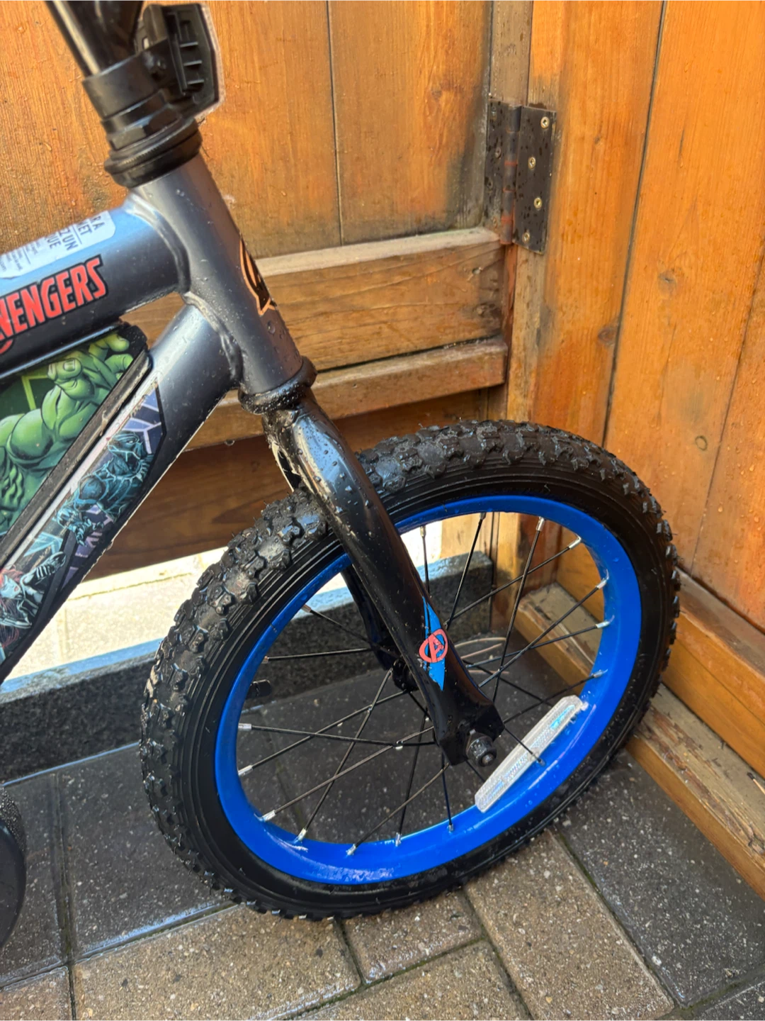 Avengers Kids Bike - photo 2