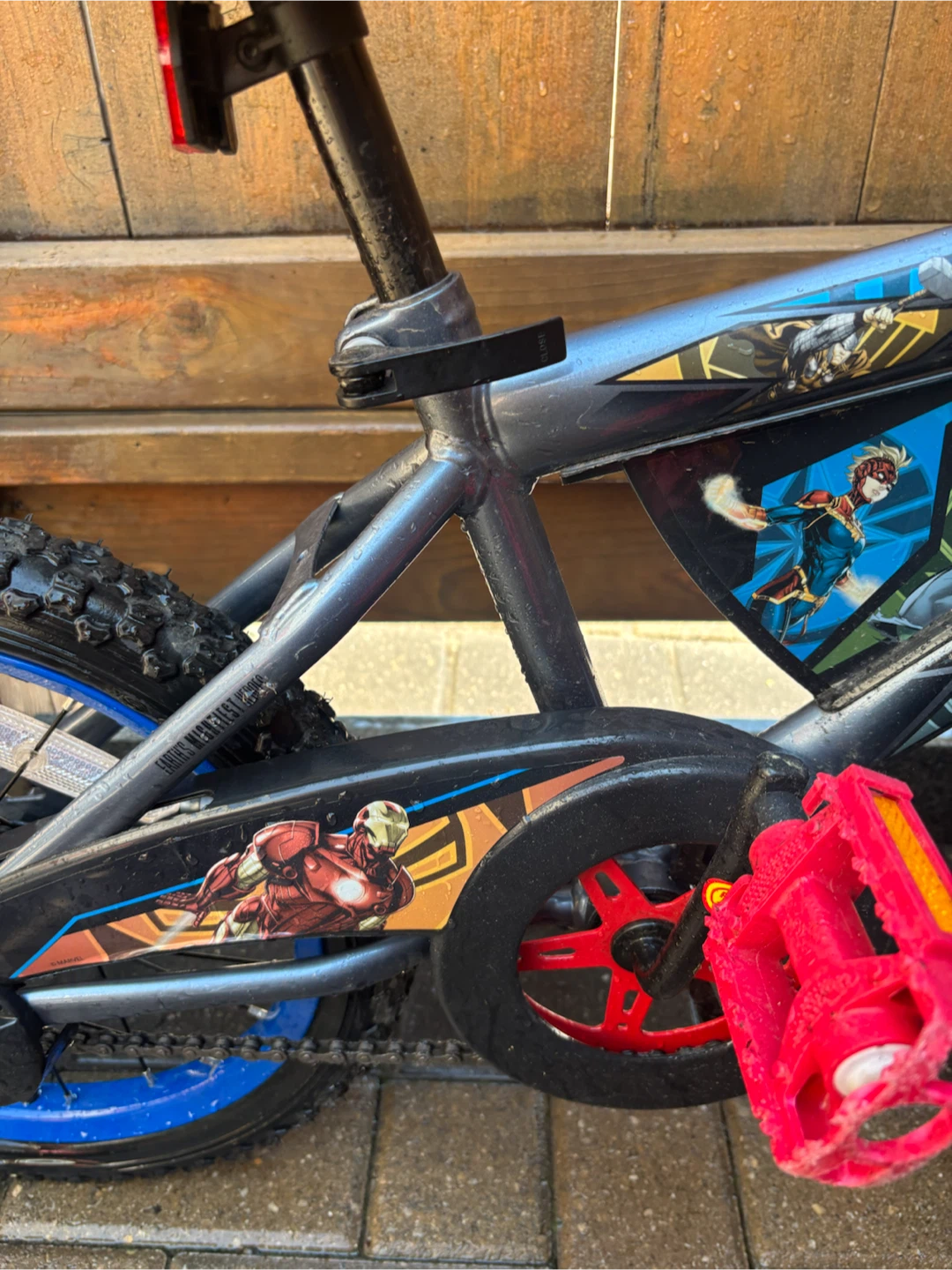 Avengers Kids Bike - photo 4