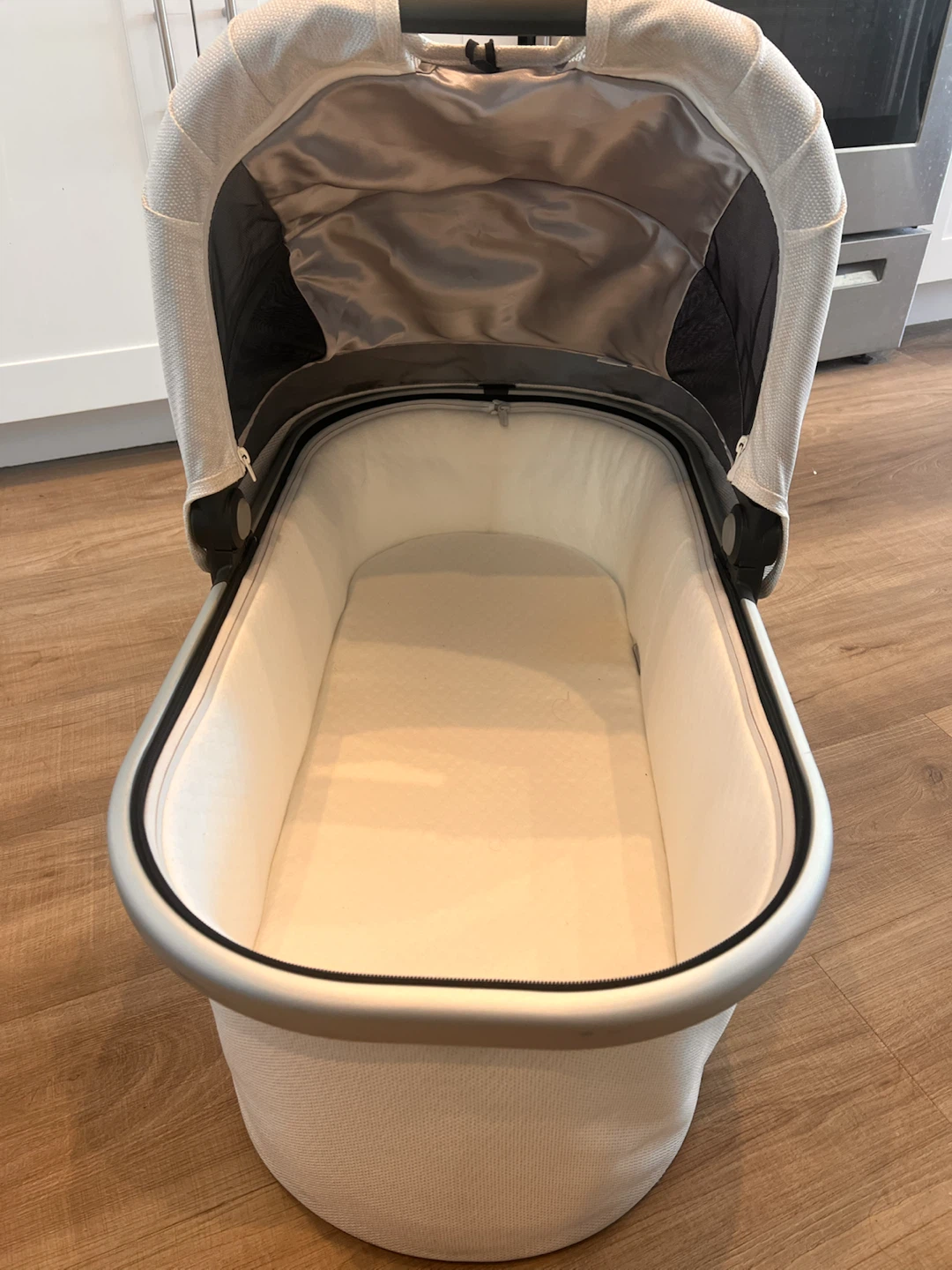 Bassinet Attachment for Uppababy Stroller - photo 2
