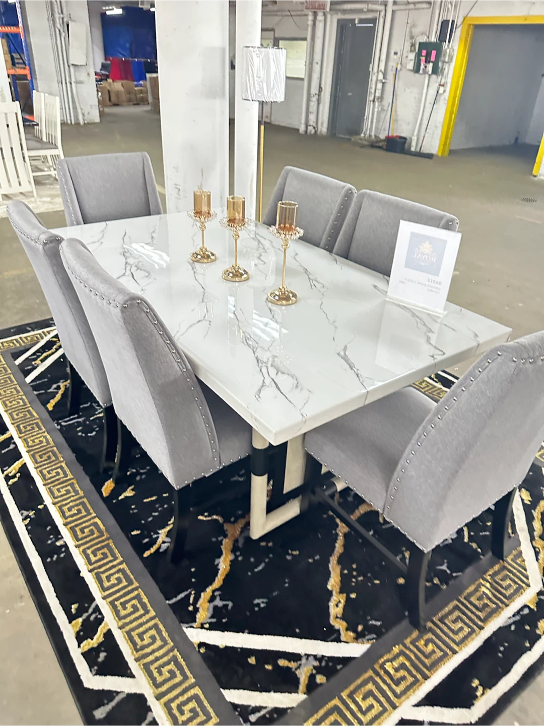 Dining table + 6 chairs (new)