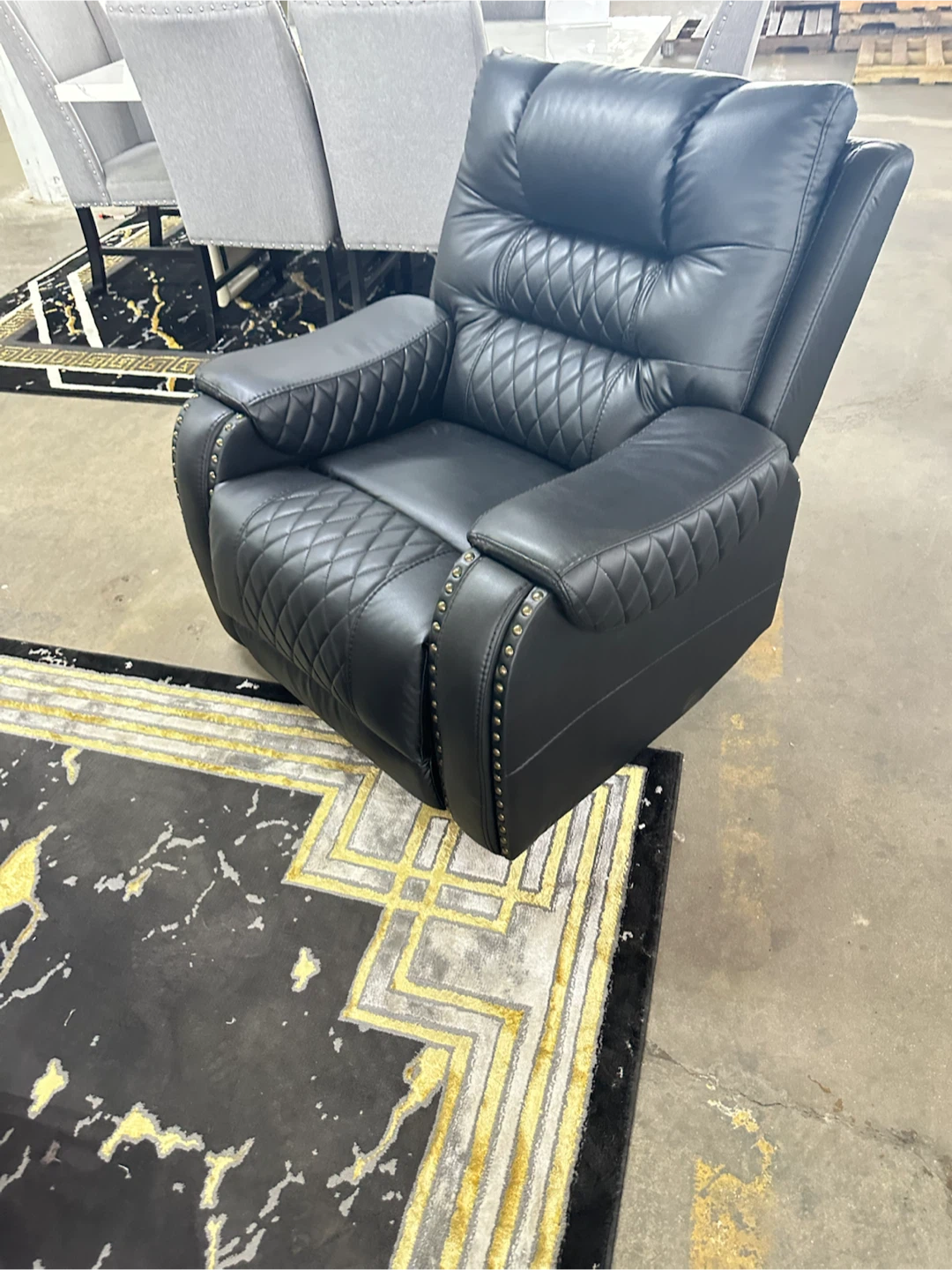 Sofa + loveseat + recliner - photo 4